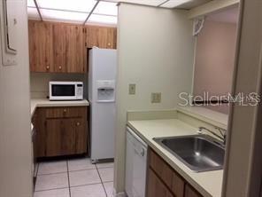 Image 5 of 12 For 120 Hibiscus Woods Court 10b