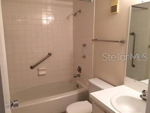 Image 7 of 12 For 120 Hibiscus Woods Court 10b