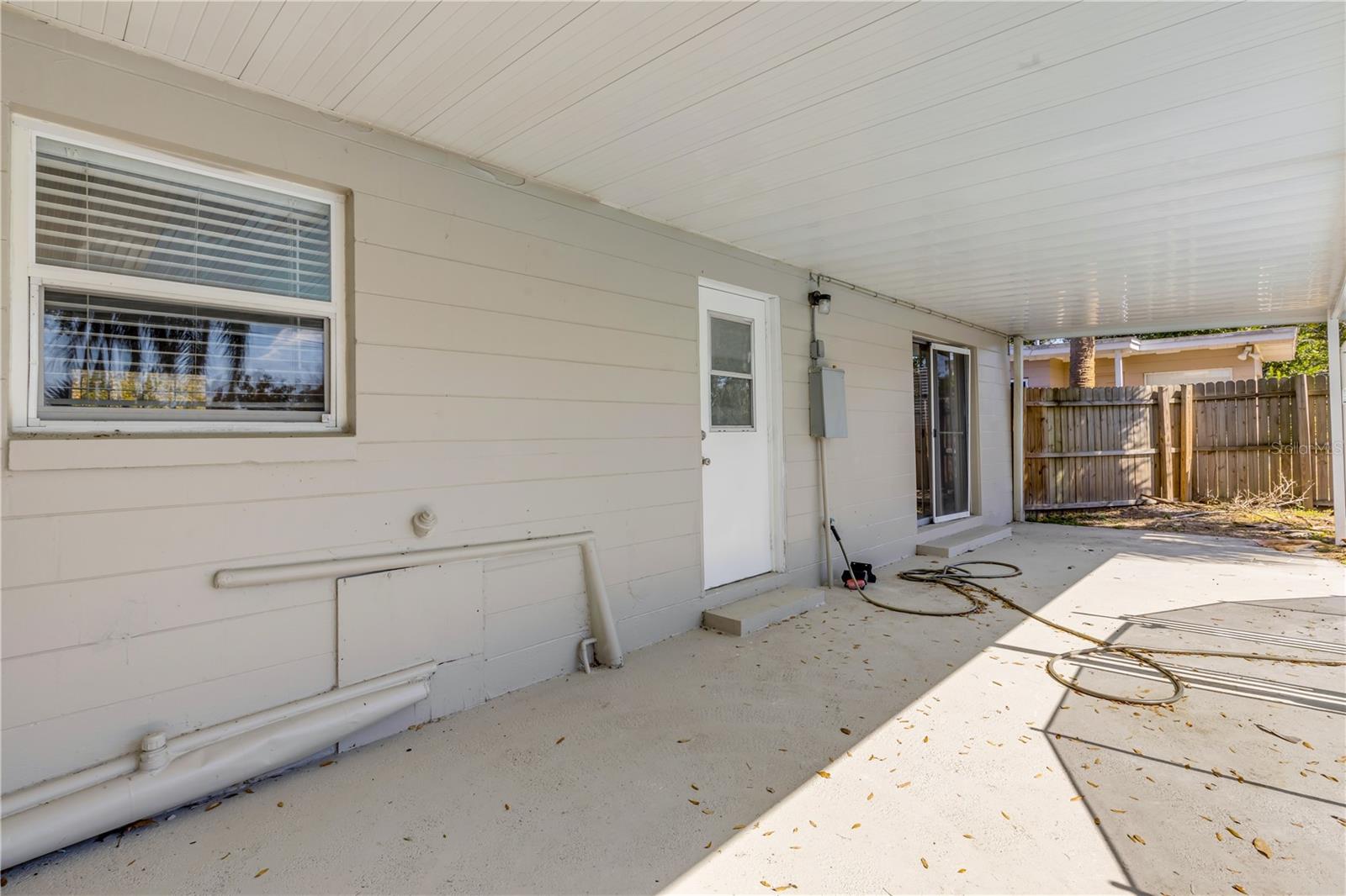 Image 30 of 39 For 758 Canovia Avenue