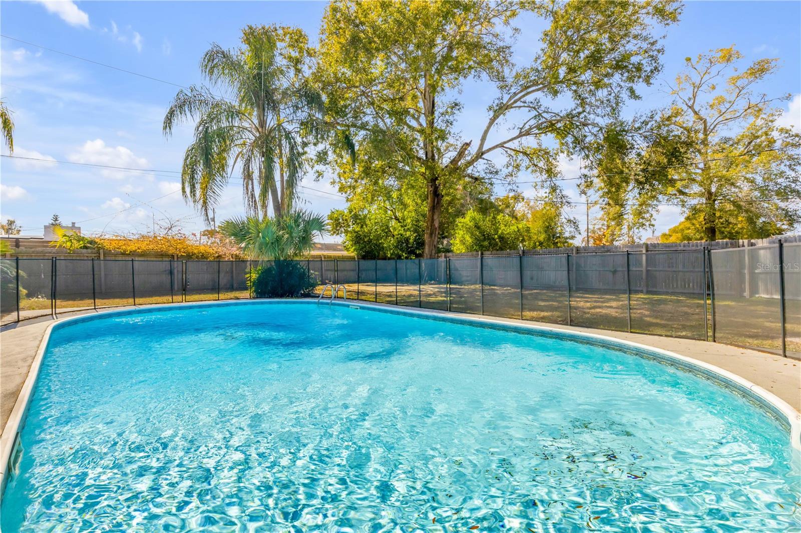 Image 33 of 39 For 758 Canovia Avenue