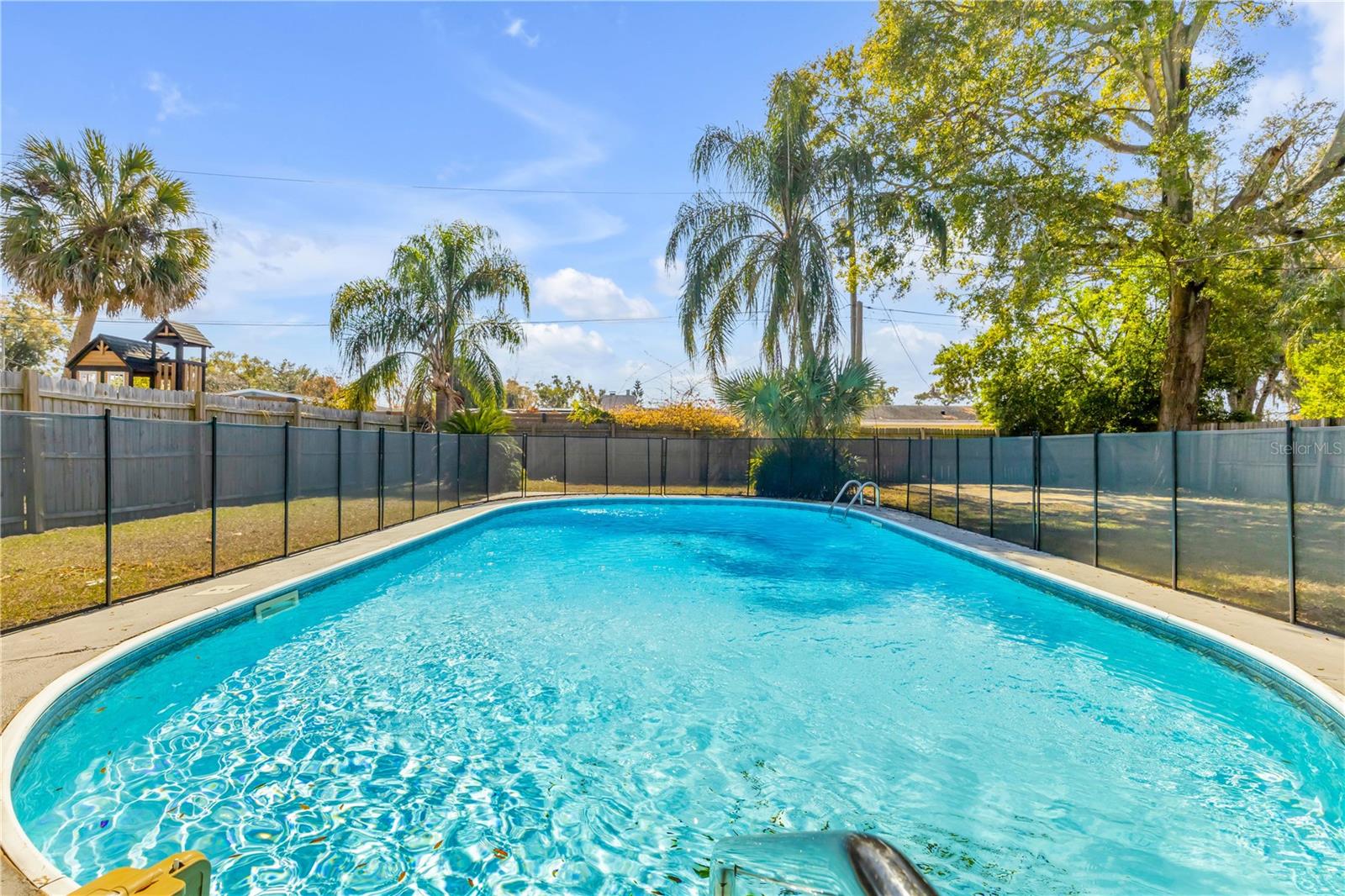 Image 34 of 39 For 758 Canovia Avenue