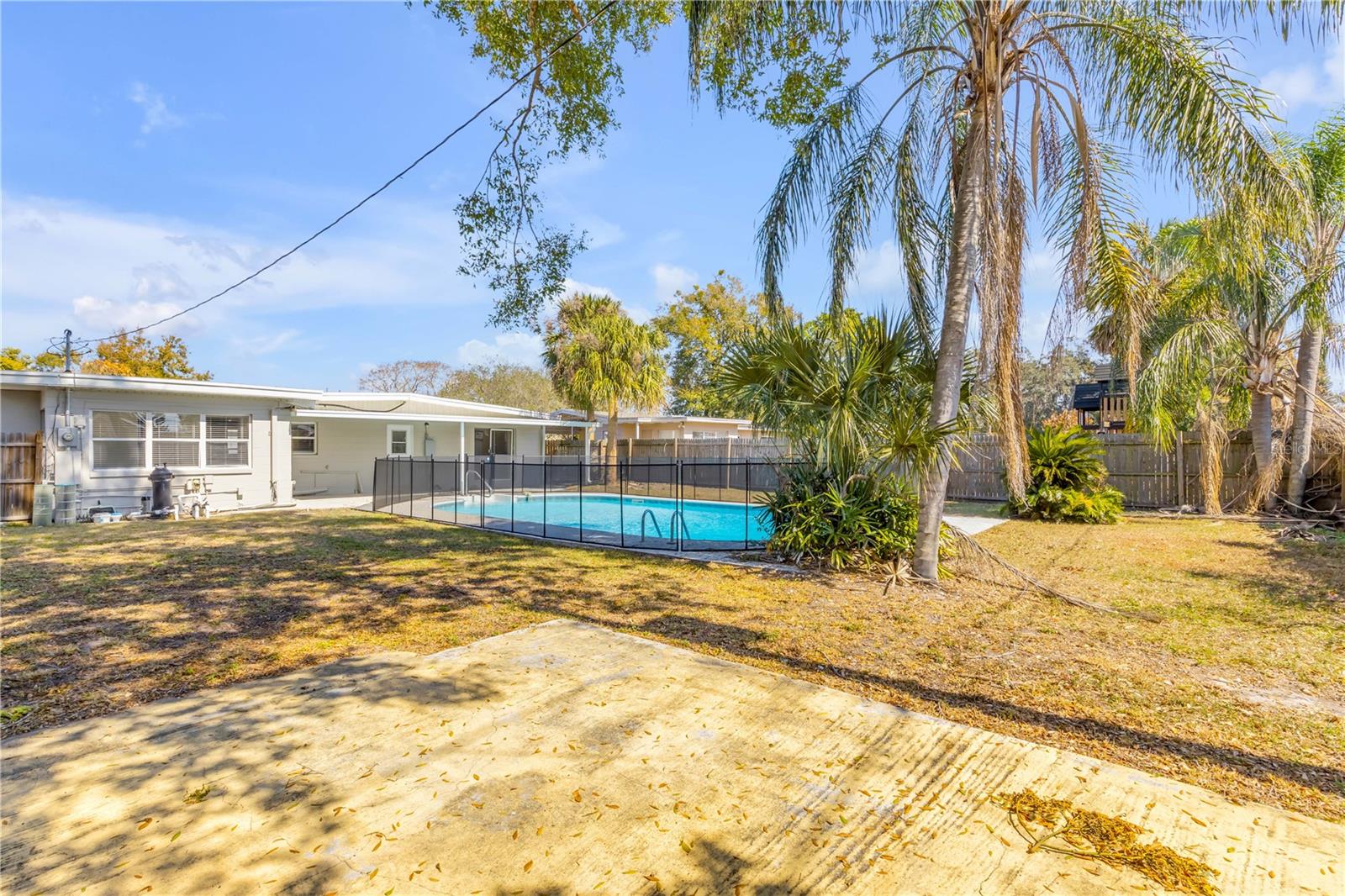 Image 36 of 39 For 758 Canovia Avenue