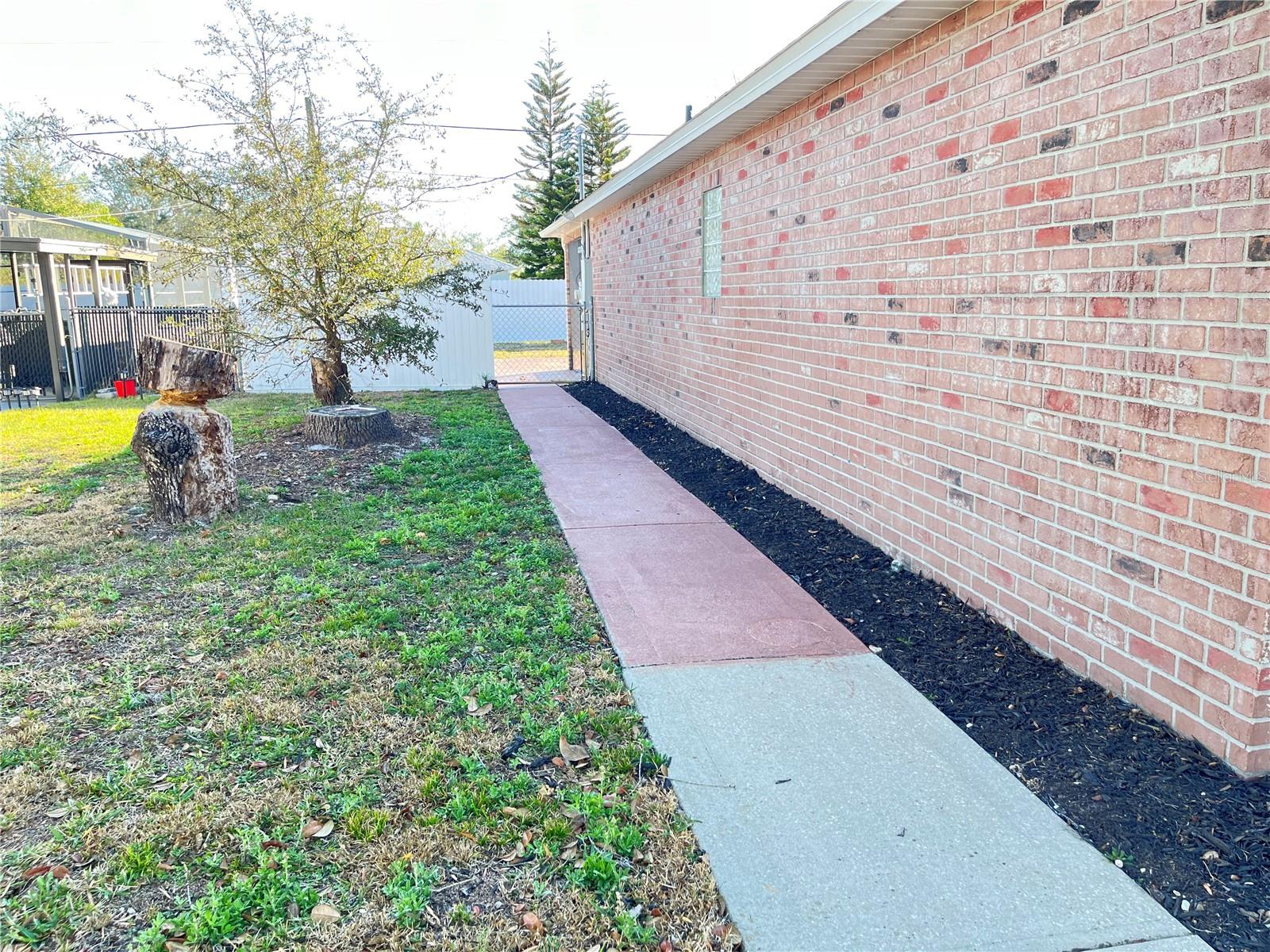 Image 38 of 43 For 1609 Dublin Road