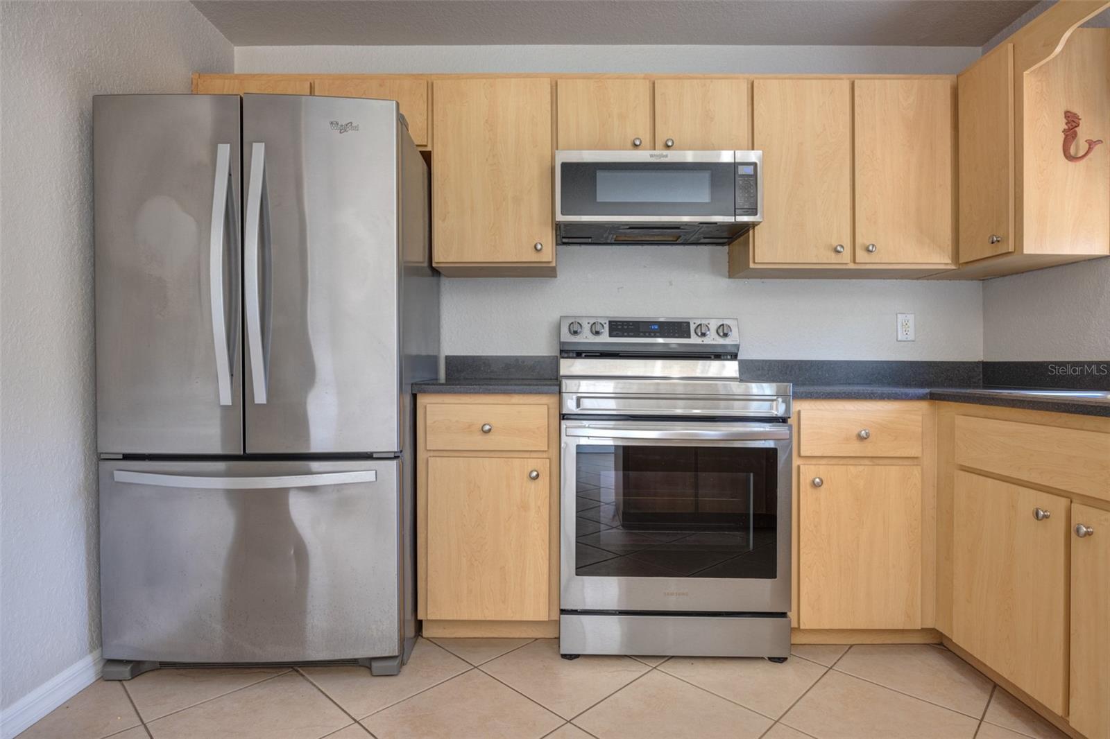 Image 11 of 37 For 569 Sidney Drive