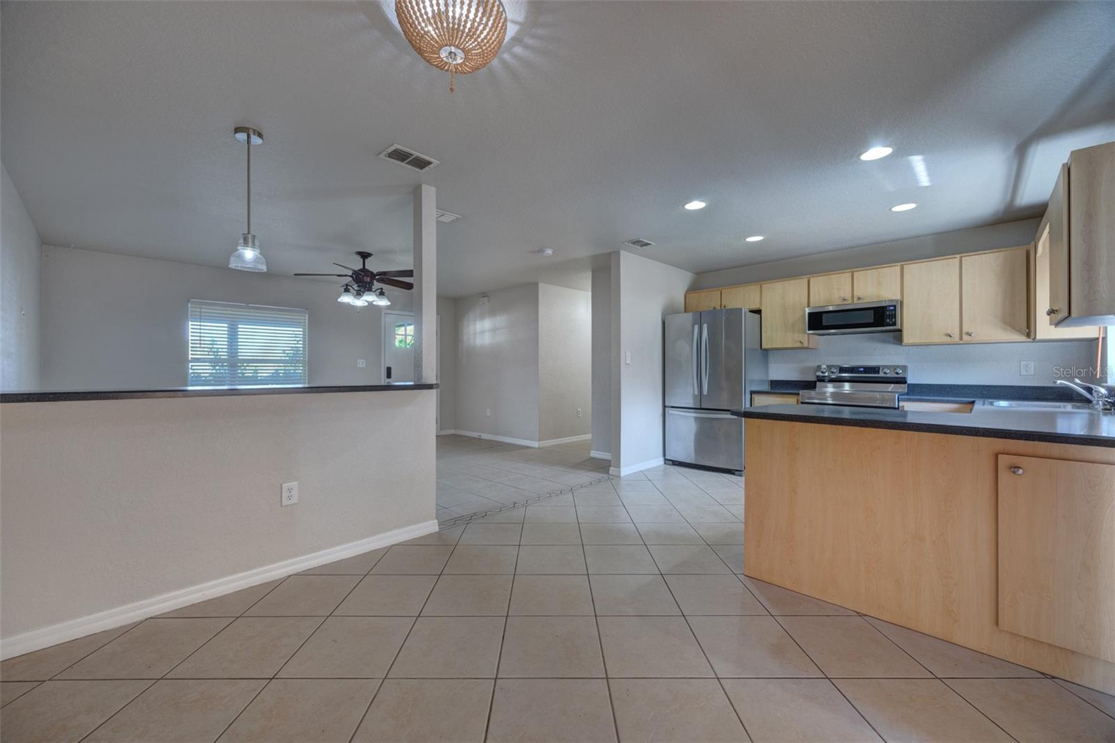 Image 14 of 37 For 569 Sidney Drive