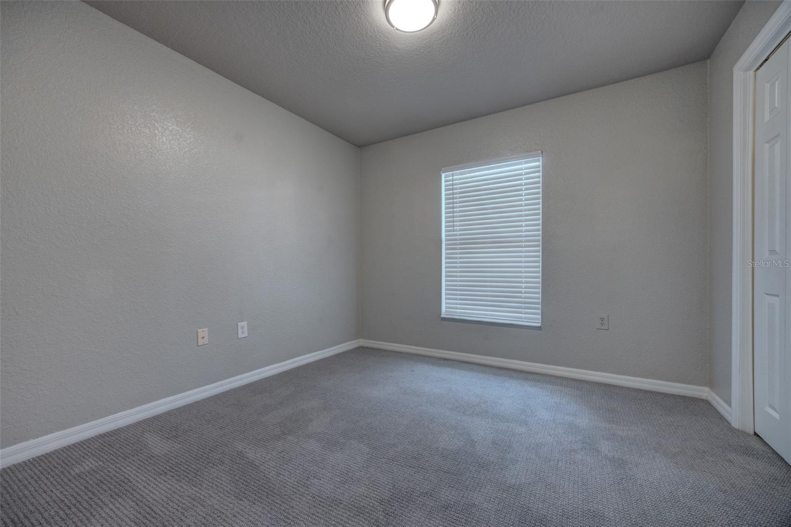 Image 18 of 37 For 569 Sidney Drive