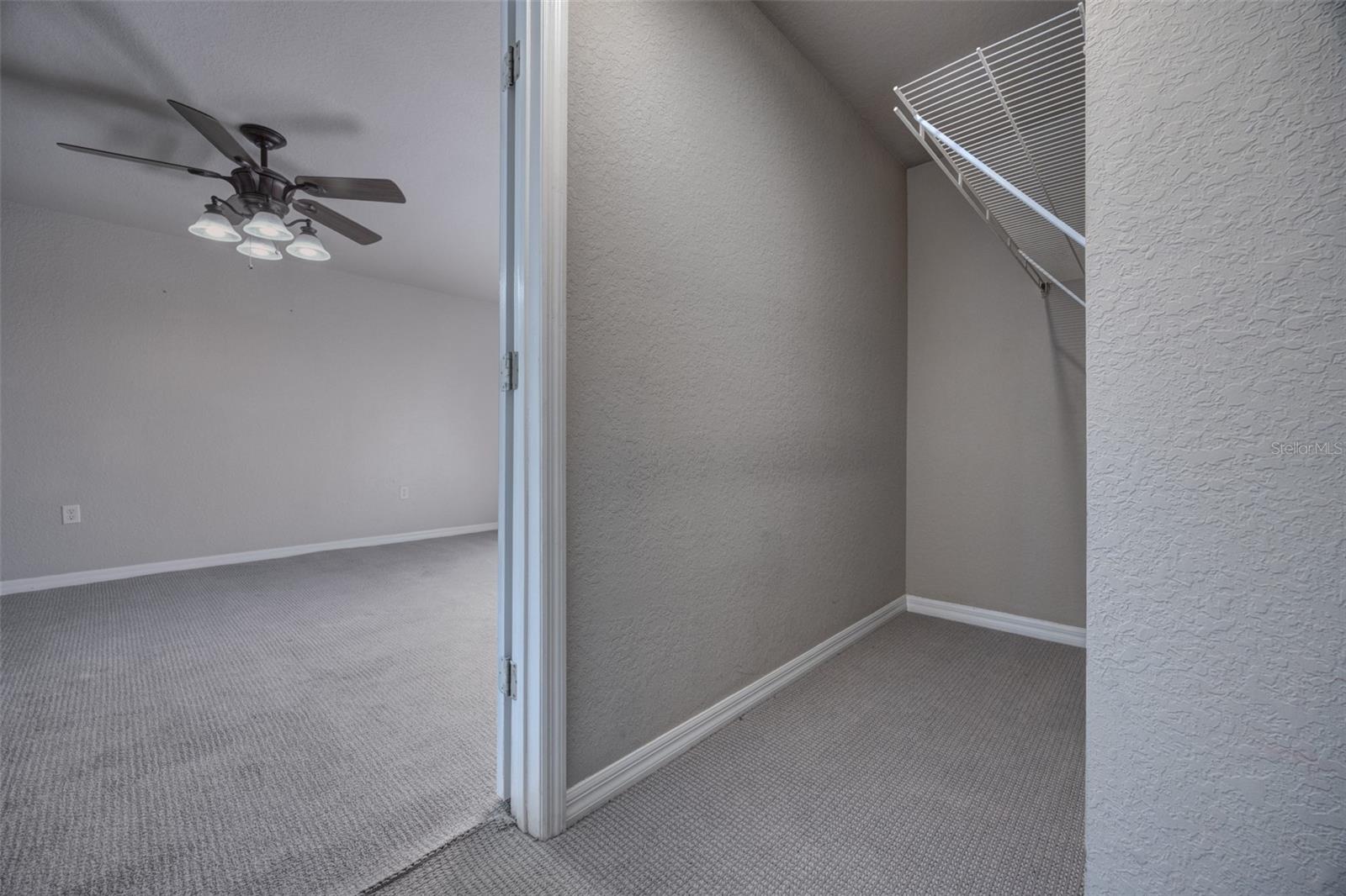 Image 26 of 37 For 569 Sidney Drive