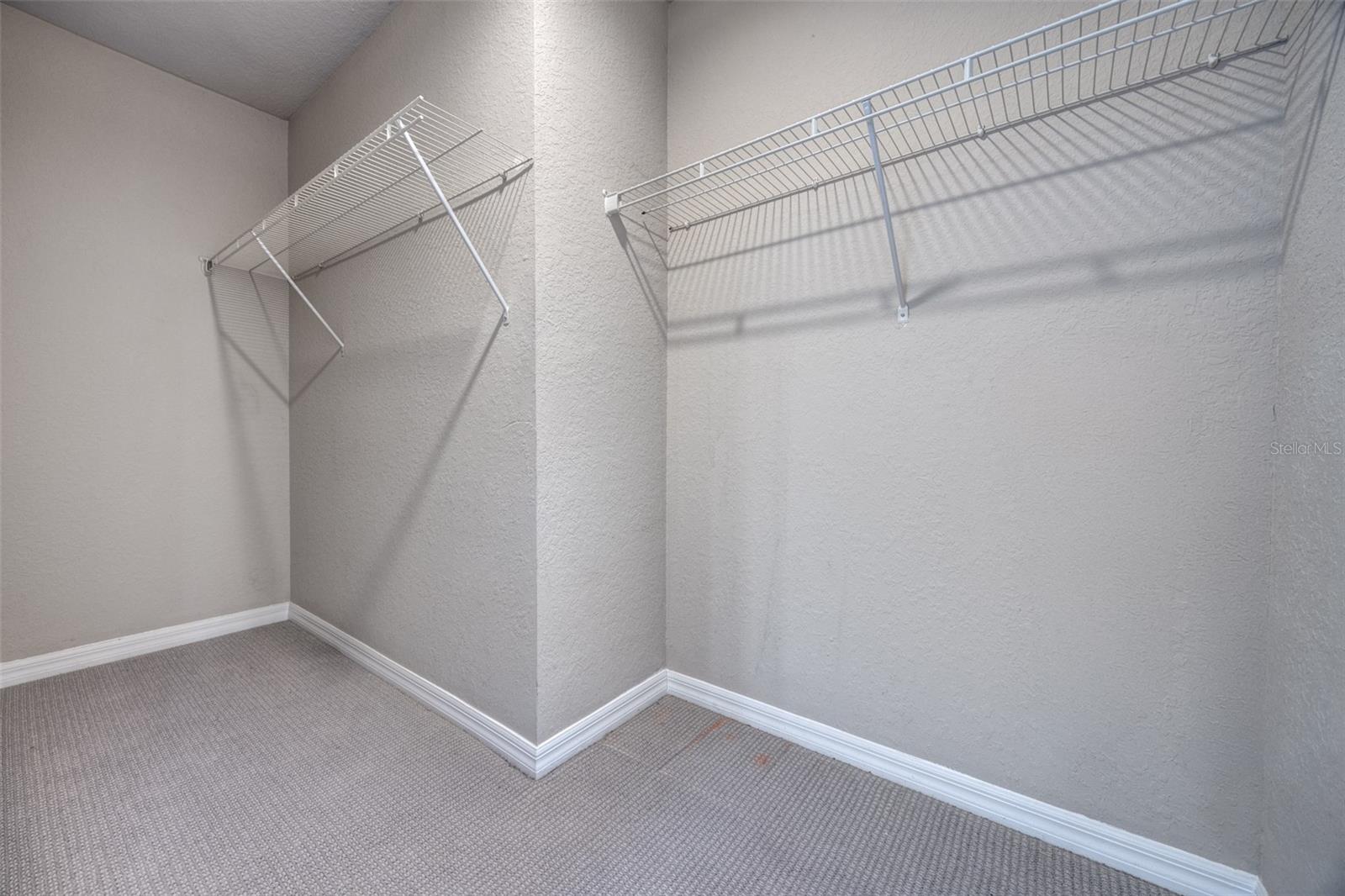 Image 27 of 37 For 569 Sidney Drive