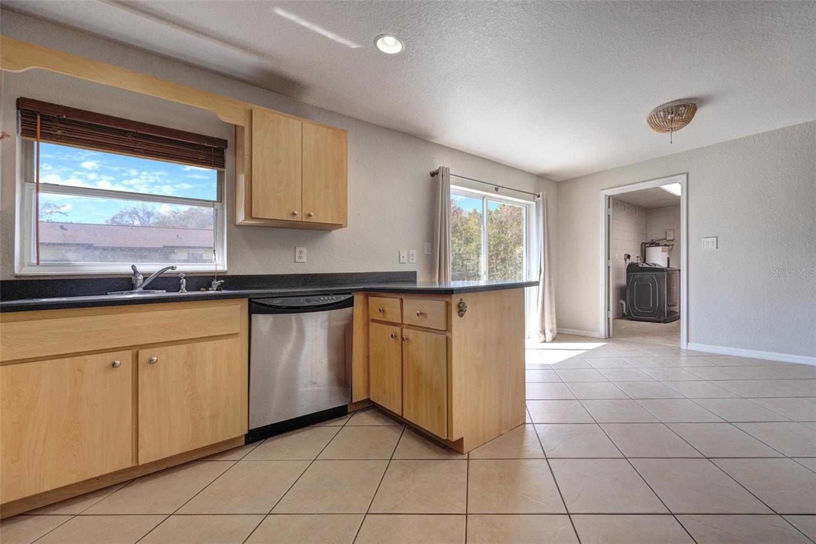 Image 28 of 37 For 569 Sidney Drive