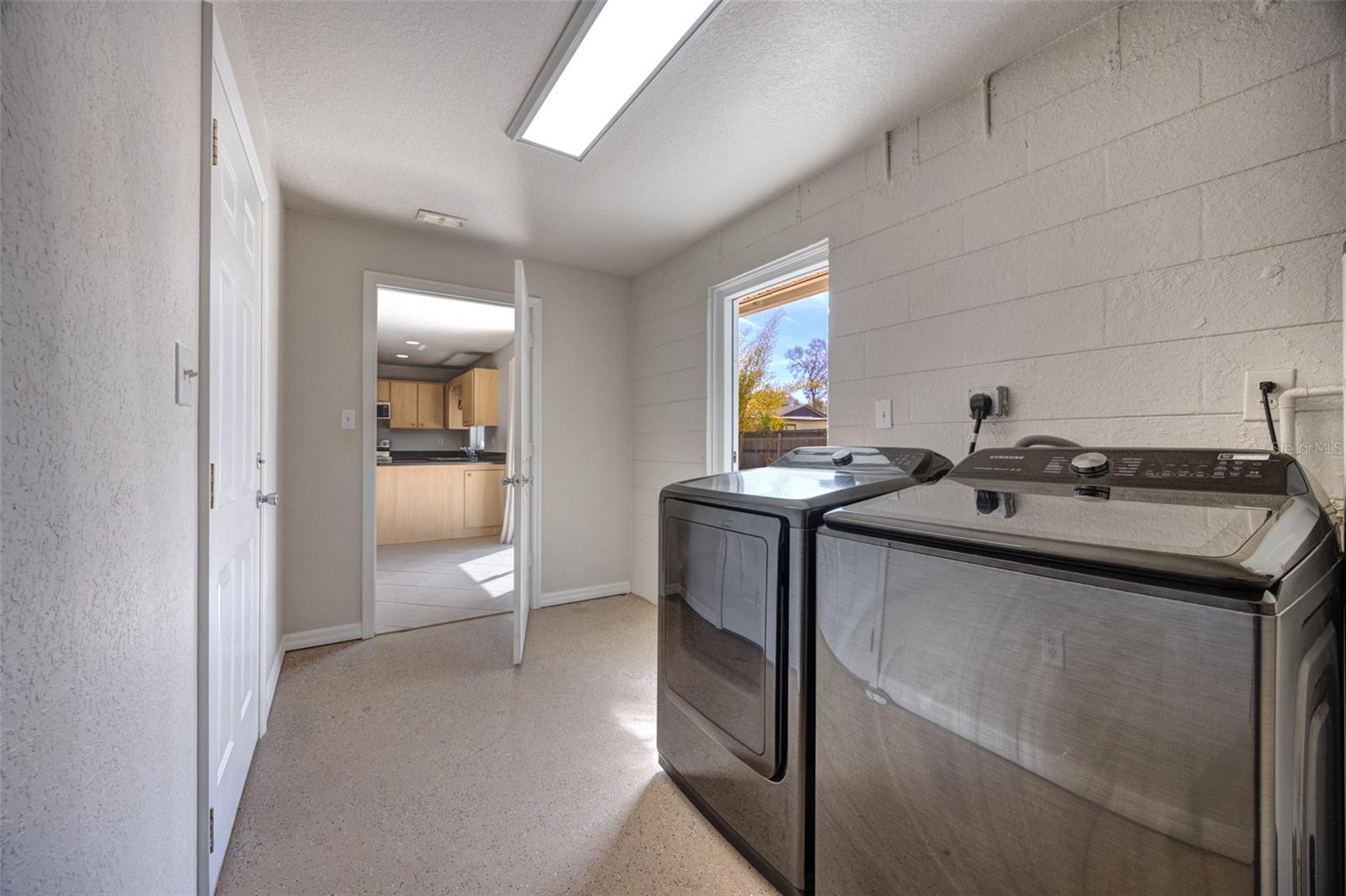 Image 32 of 37 For 569 Sidney Drive