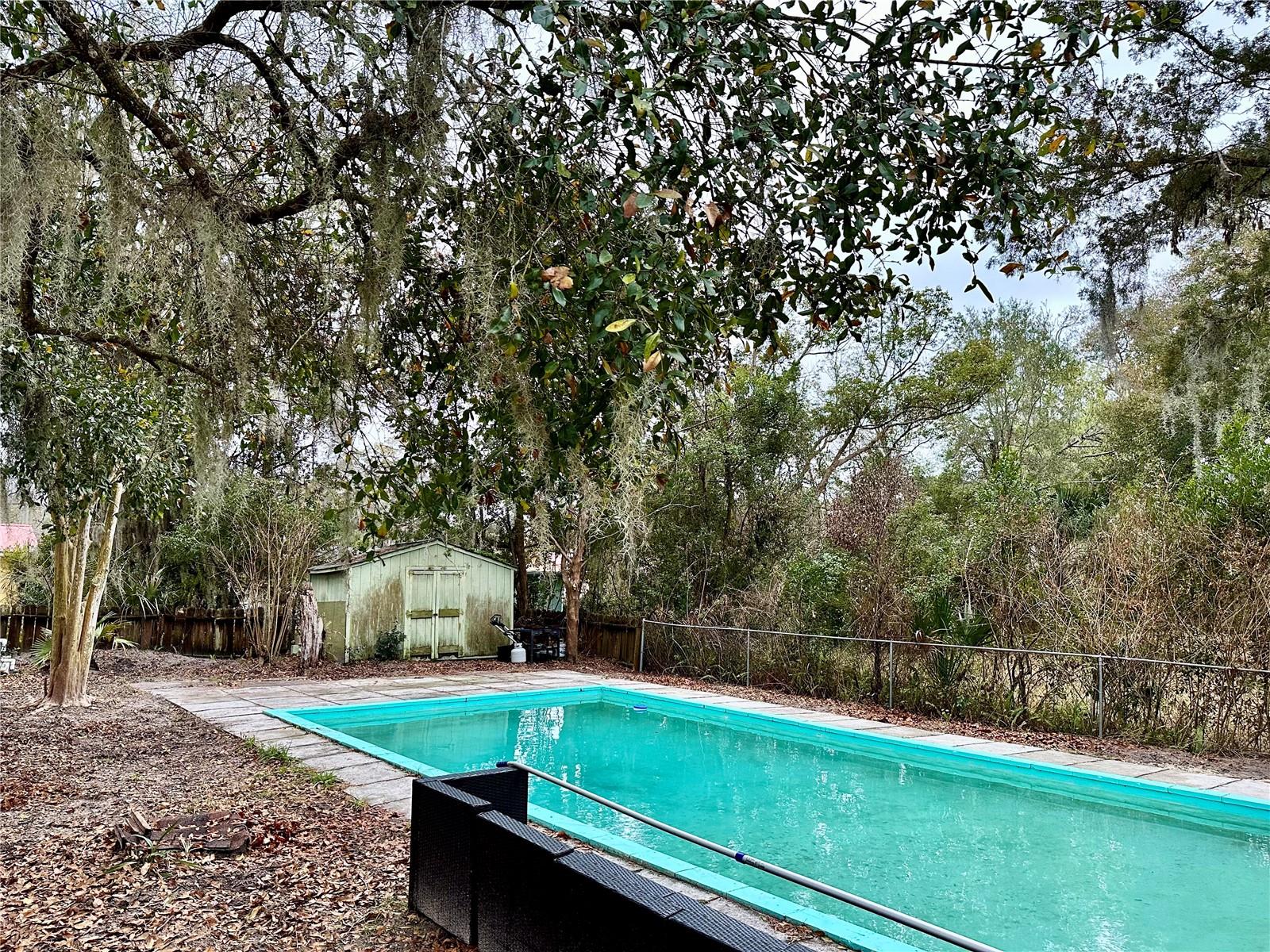 Image 12 of 27 For 424 Hogle Avenue