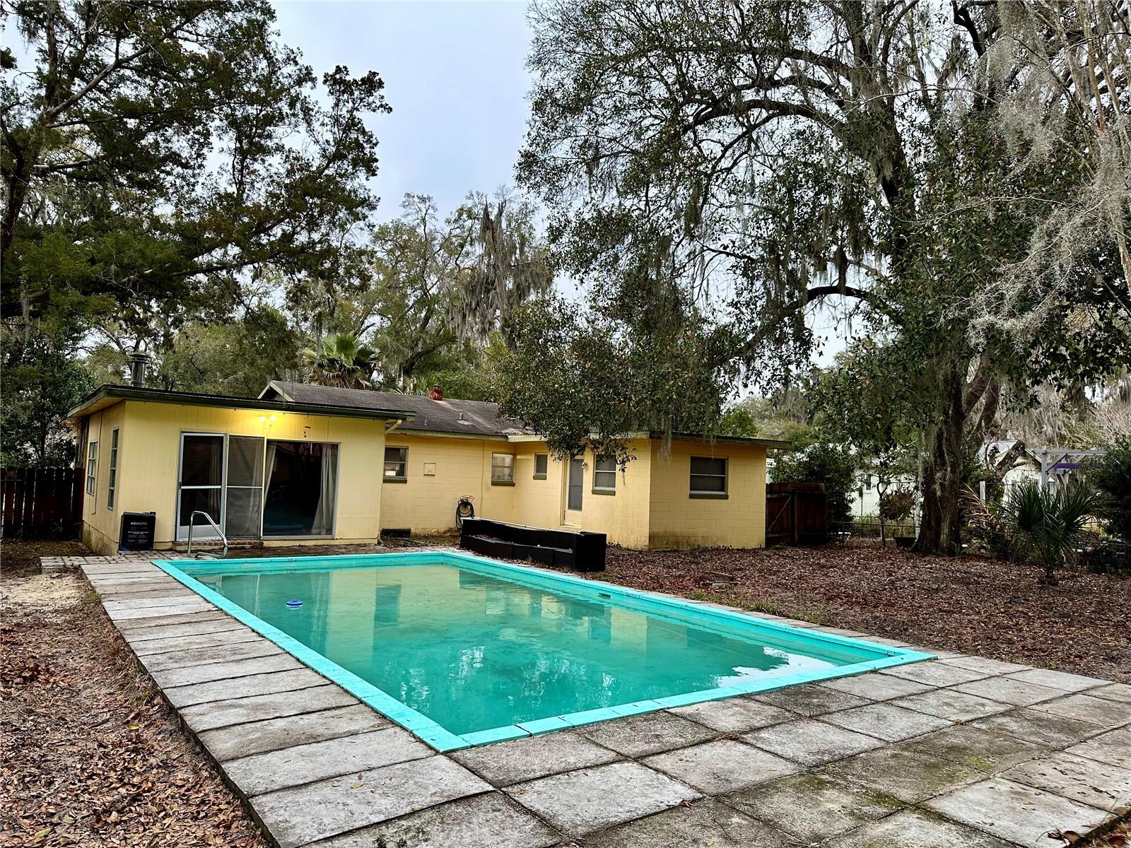 Image 14 of 27 For 424 Hogle Avenue