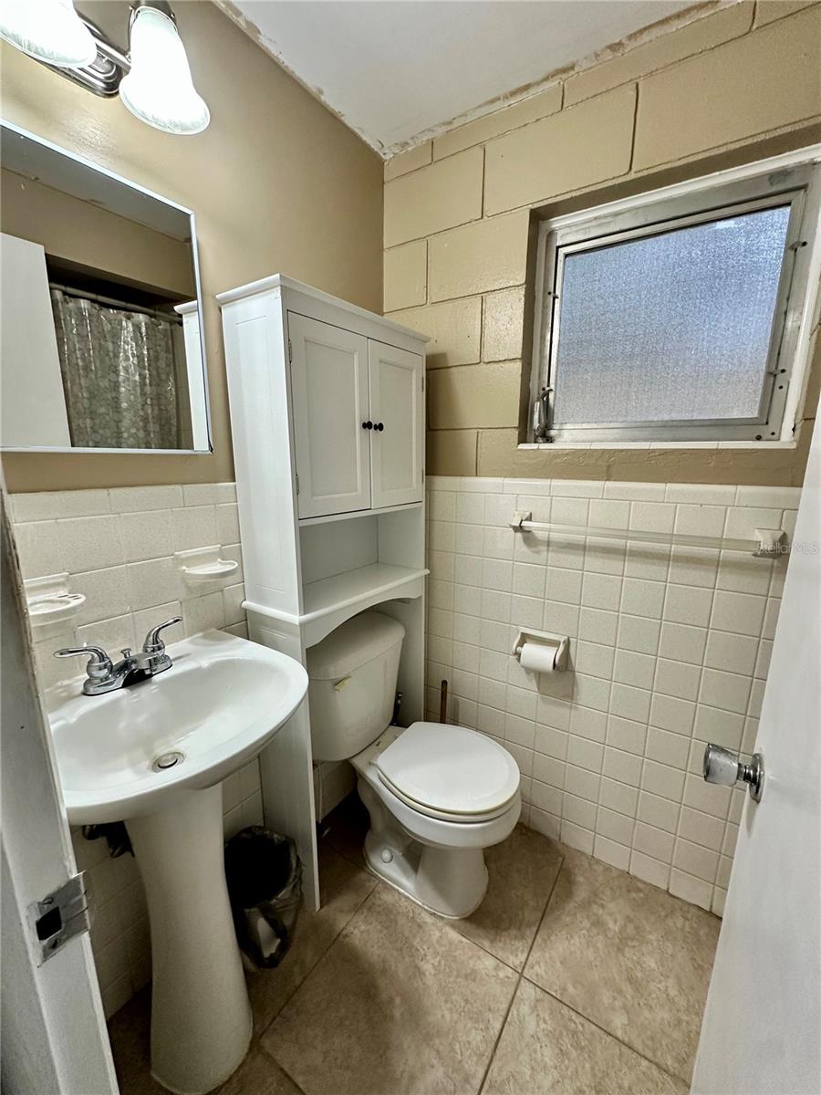 Image 24 of 27 For 424 Hogle Avenue