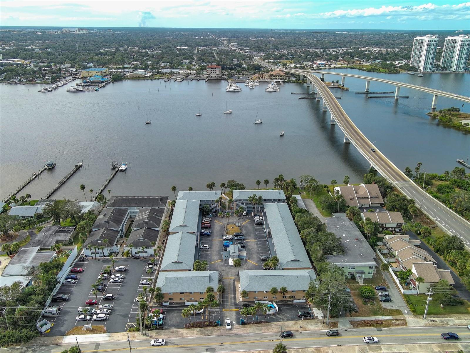 Image 27 of 30 For 411 Halifax Avenue 300