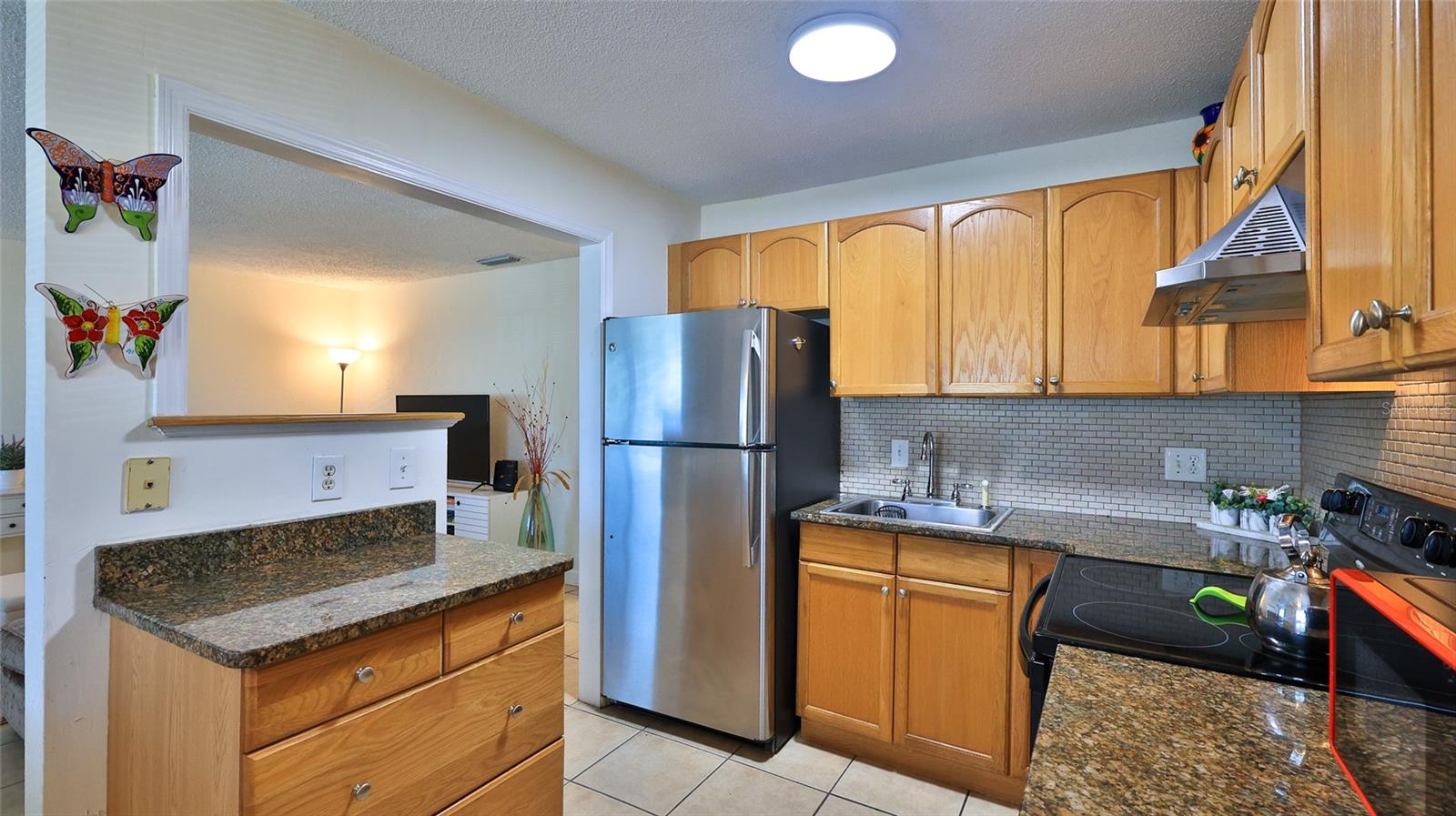 Image 7 of 30 For 411 Halifax Avenue 300