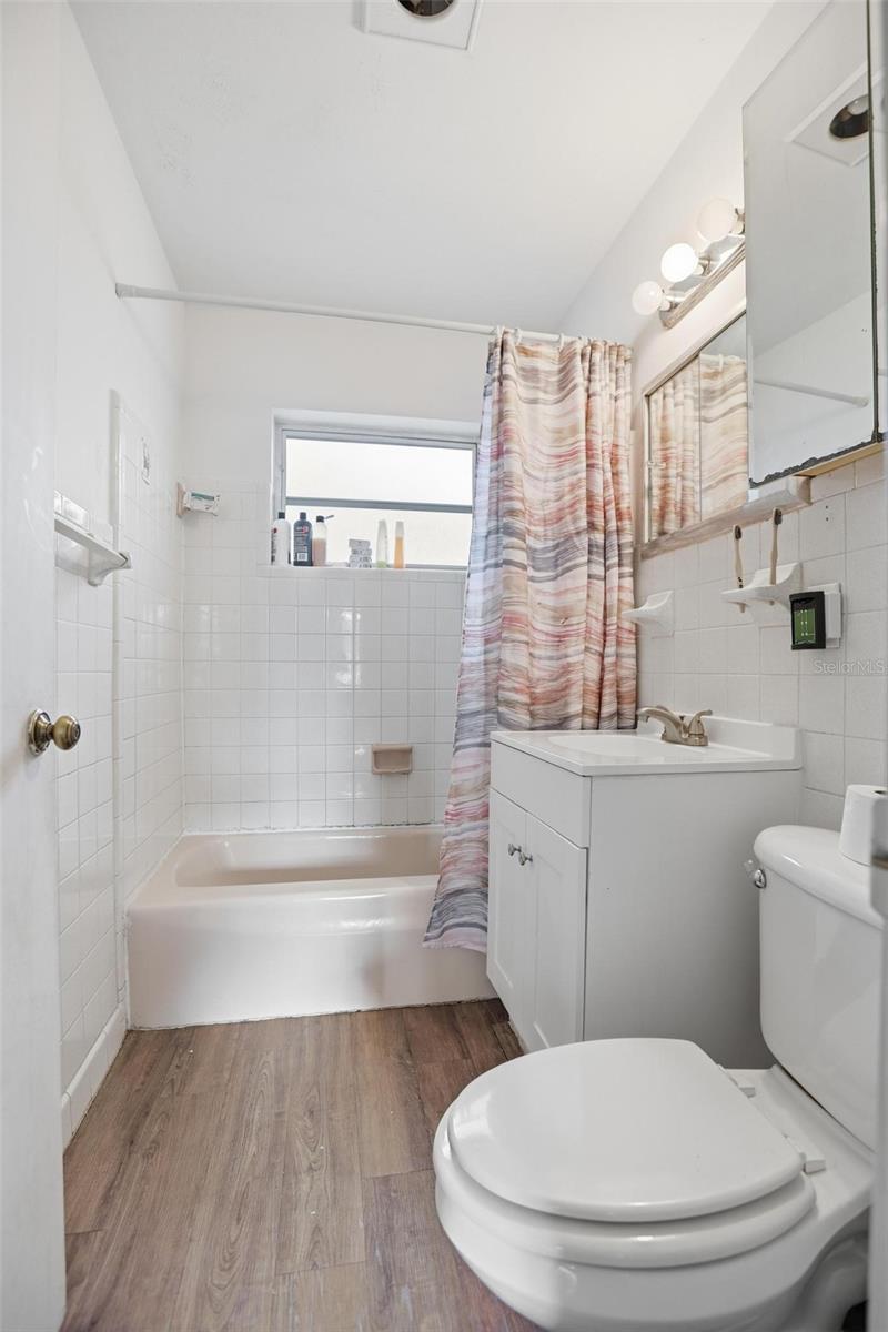 Image 10 of 17 For 2349 Greenwood Street