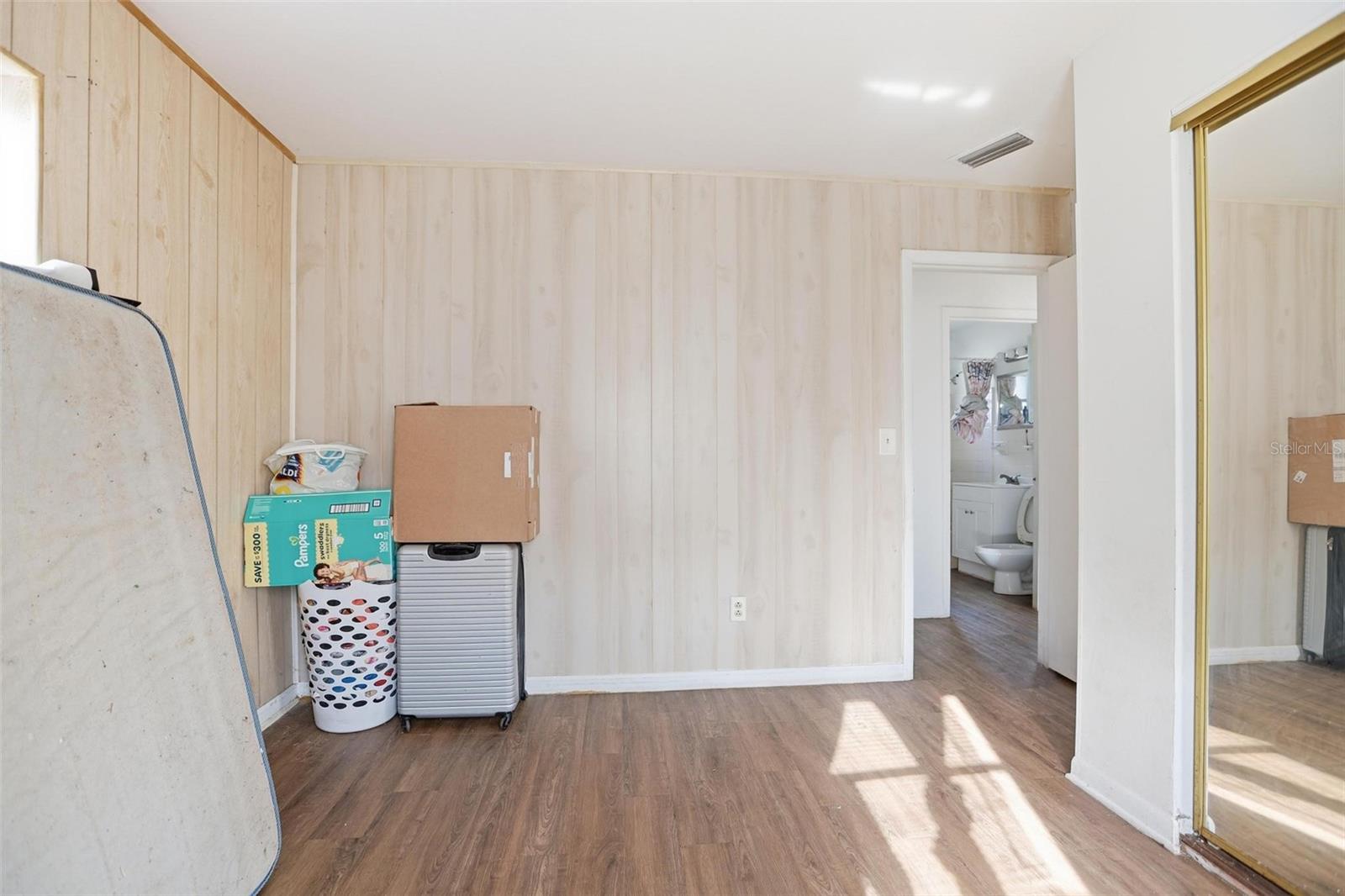 Image 8 of 17 For 2349 Greenwood Street