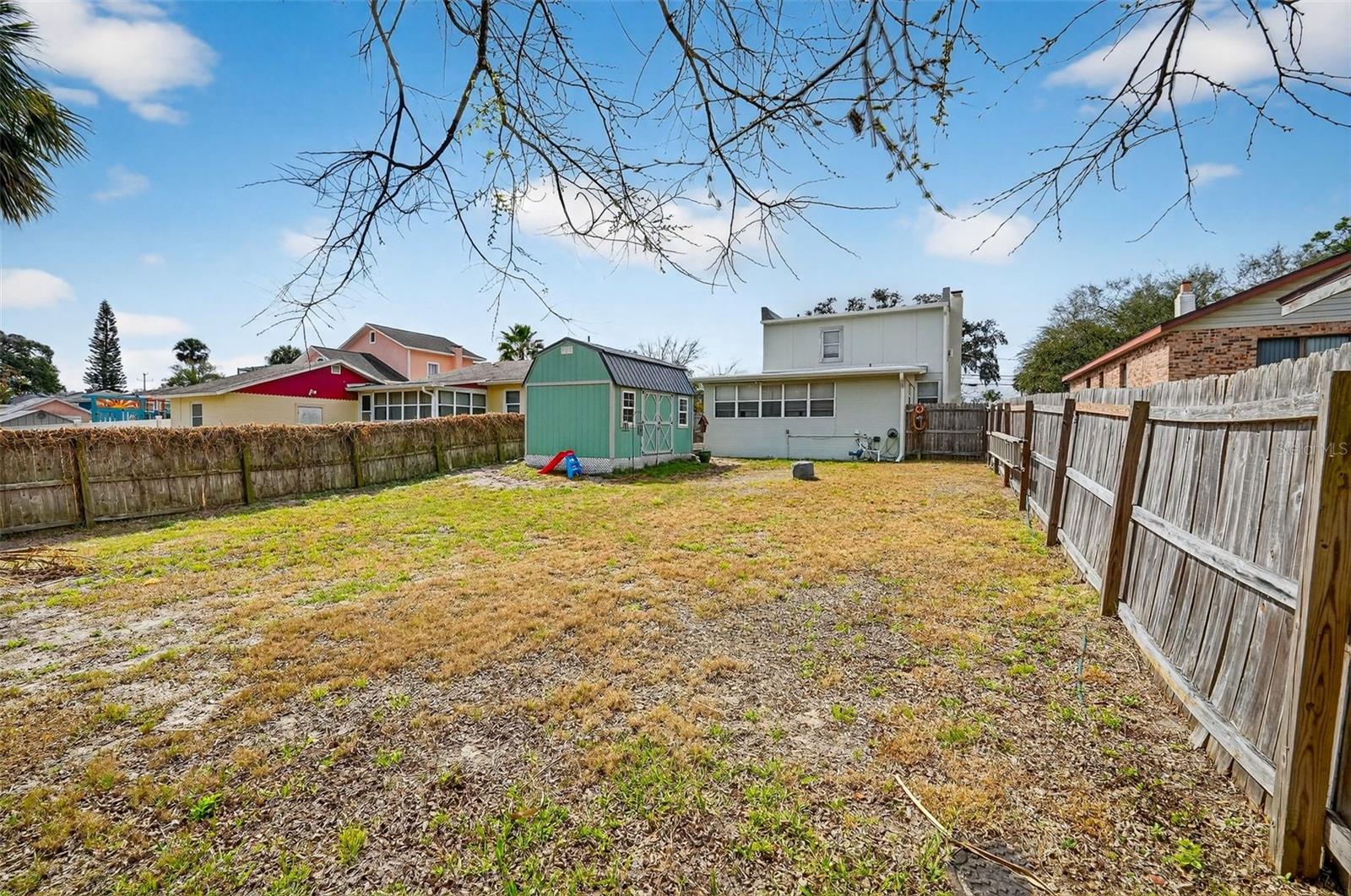 Image 3 of 40 For 235 Daytona Avenue