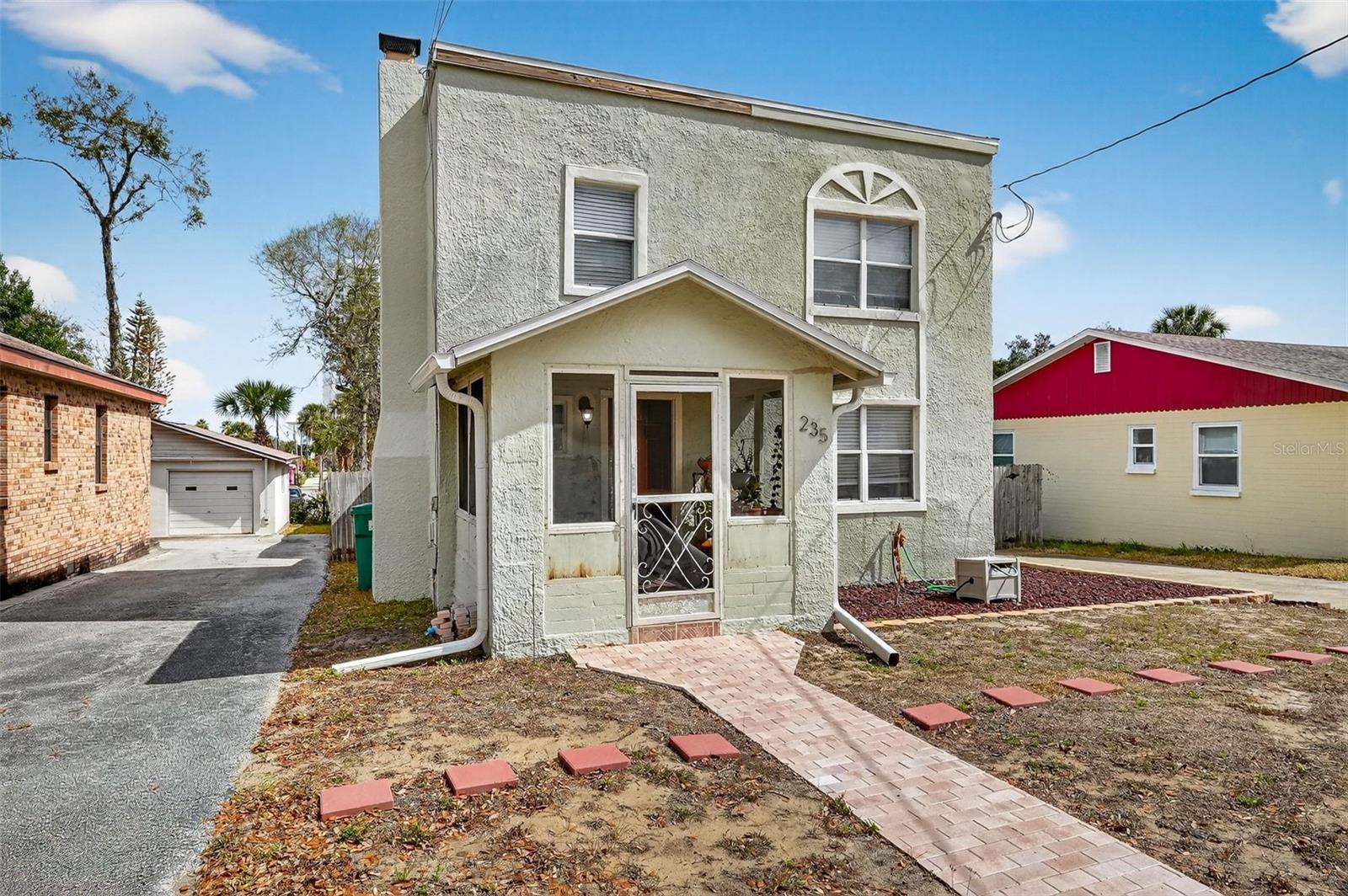 Image 31 of 40 For 235 Daytona Avenue