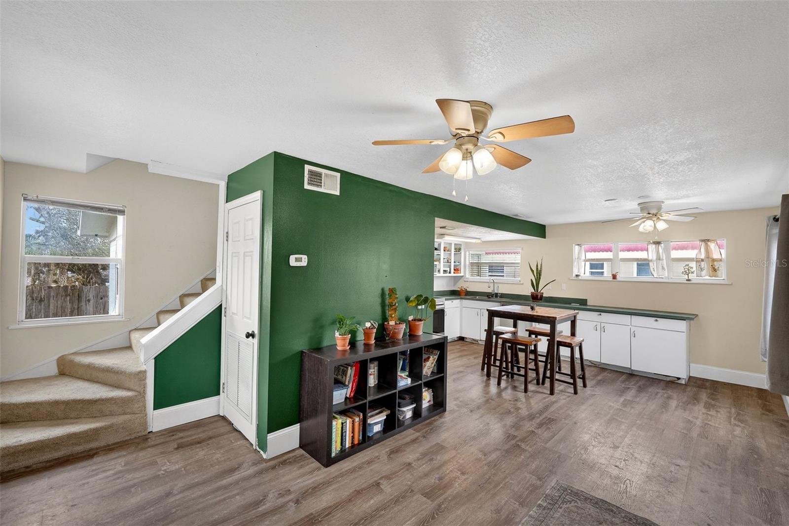 Image 4 of 40 For 235 Daytona Avenue