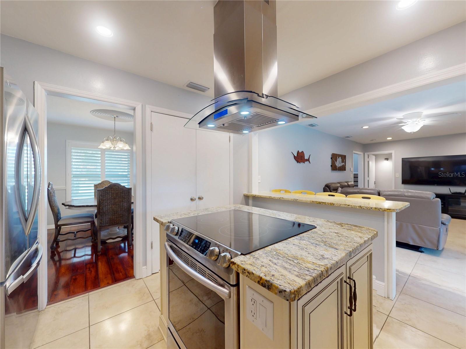 Image 22 of 49 For 303 Hermits Trail