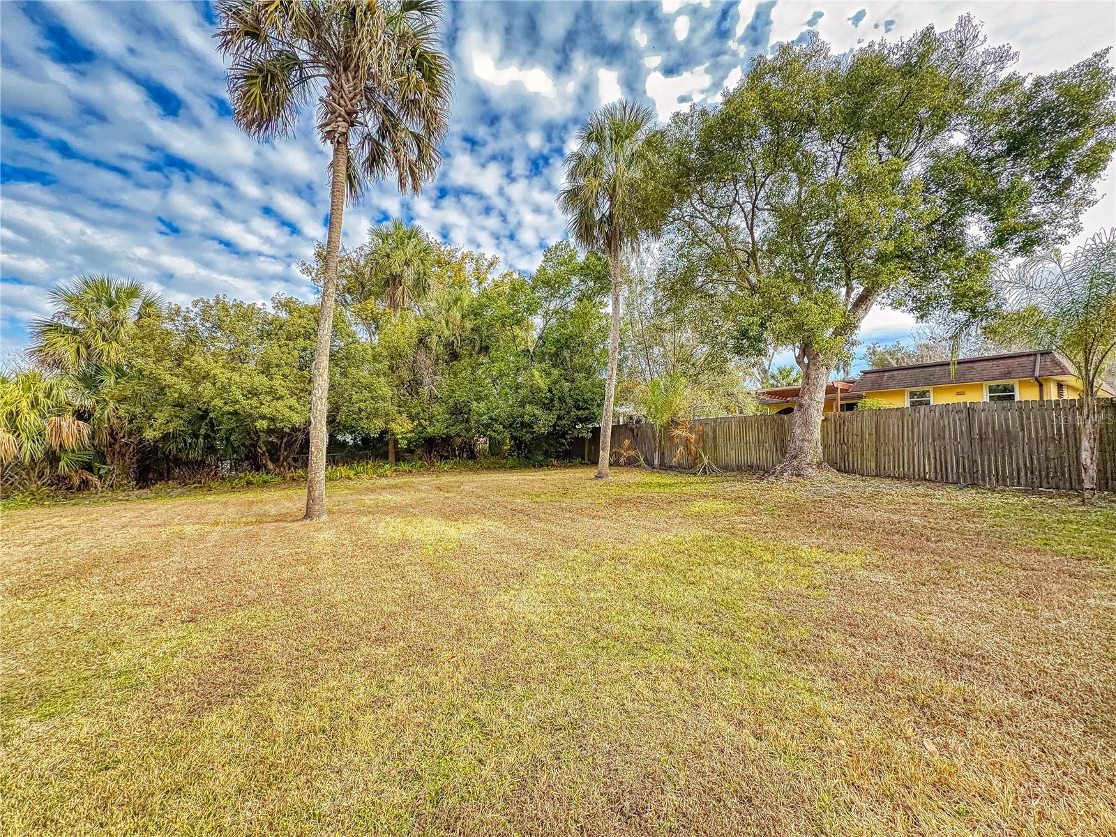 Image 36 of 49 For 303 Hermits Trail