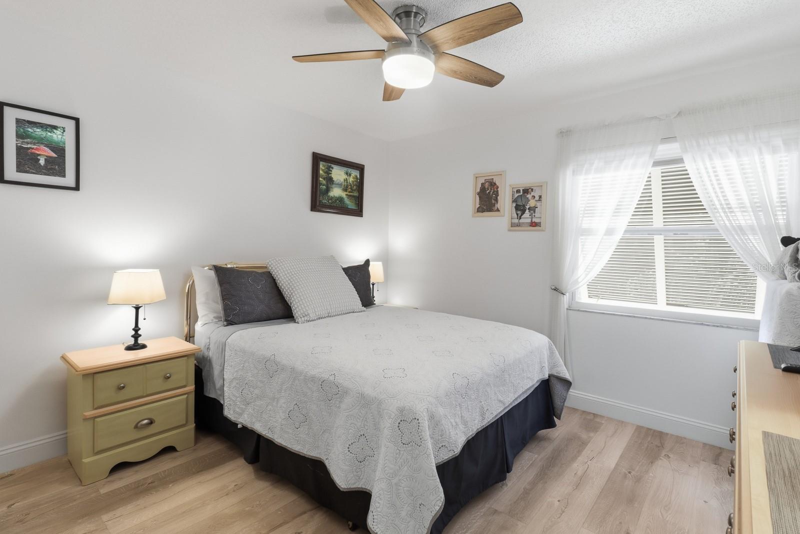 Image 17 of 31 For 120 Hibiscus Woods Court 3b