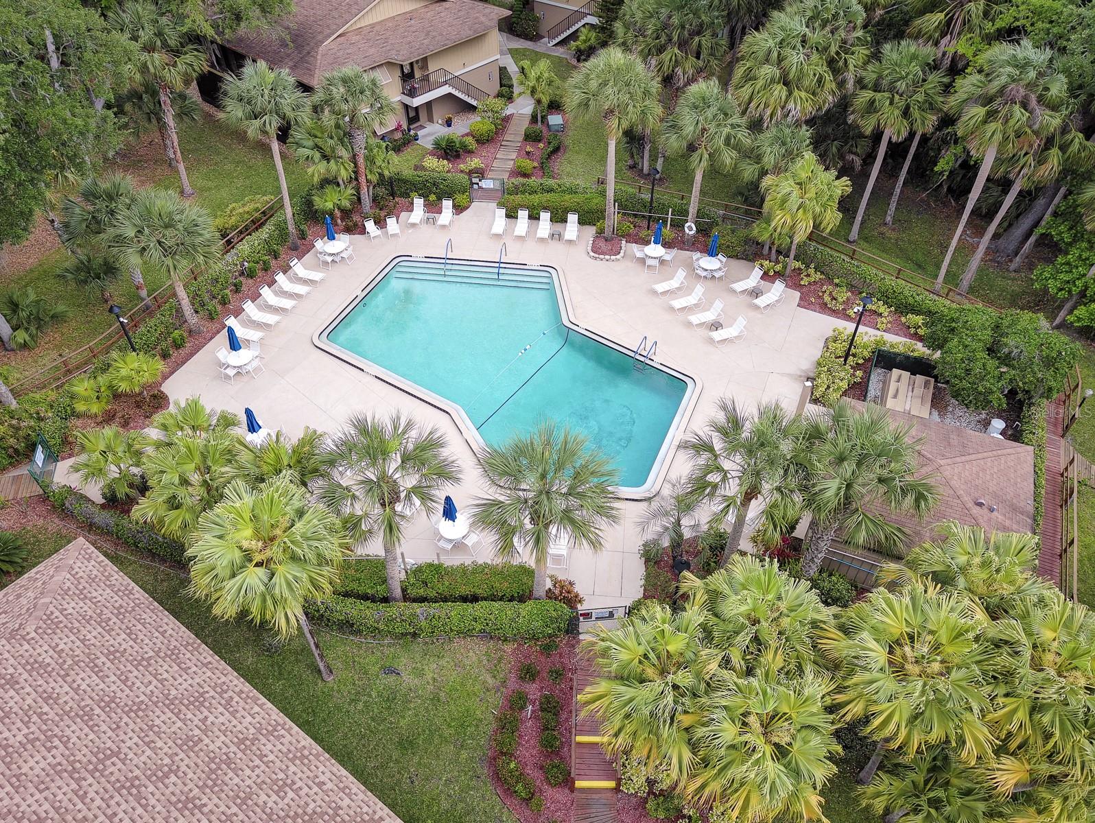 Image 24 of 31 For 120 Hibiscus Woods Court 3b