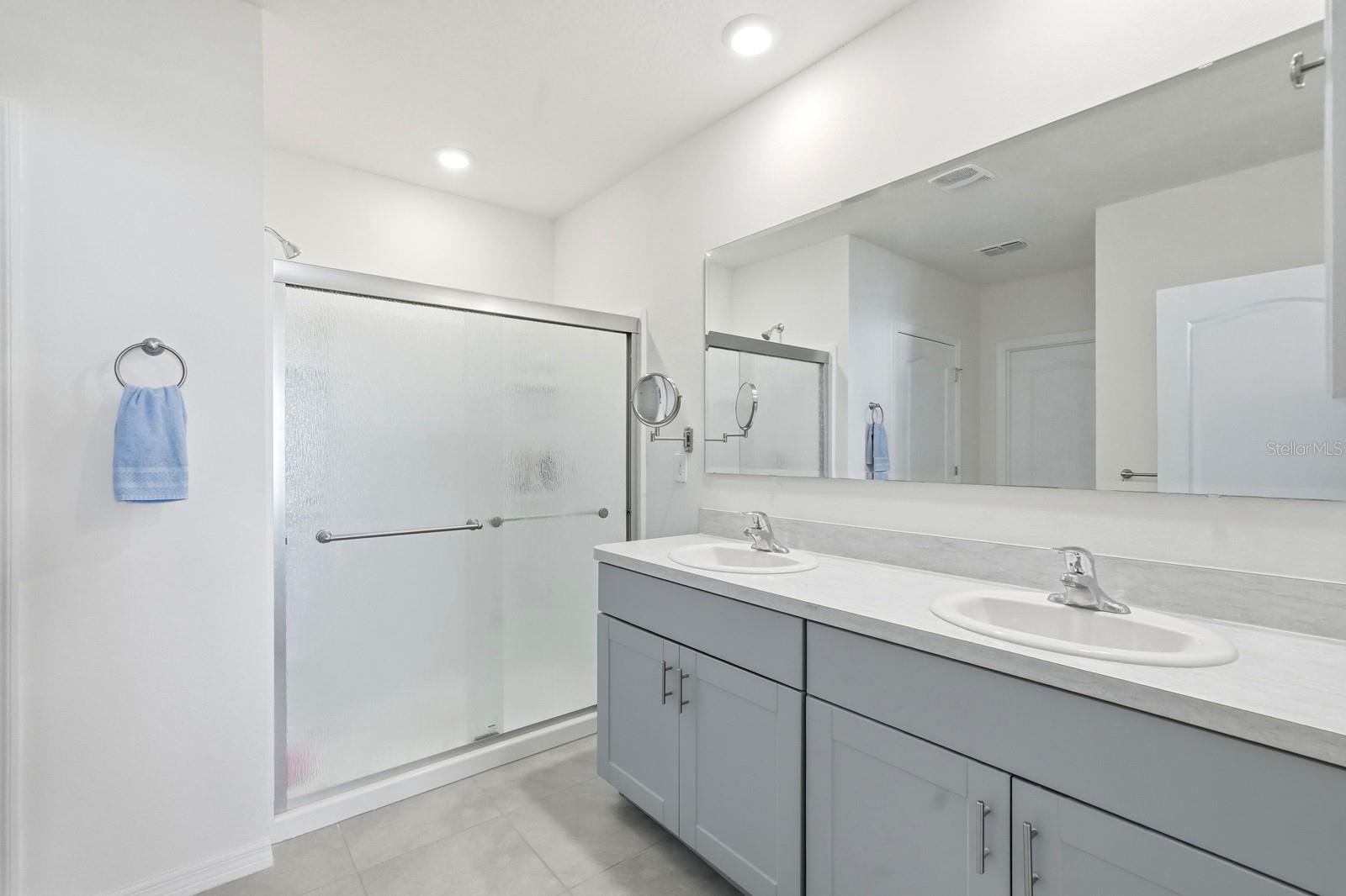 Image 23 of 54 For 2604 Fieldbrooke Way