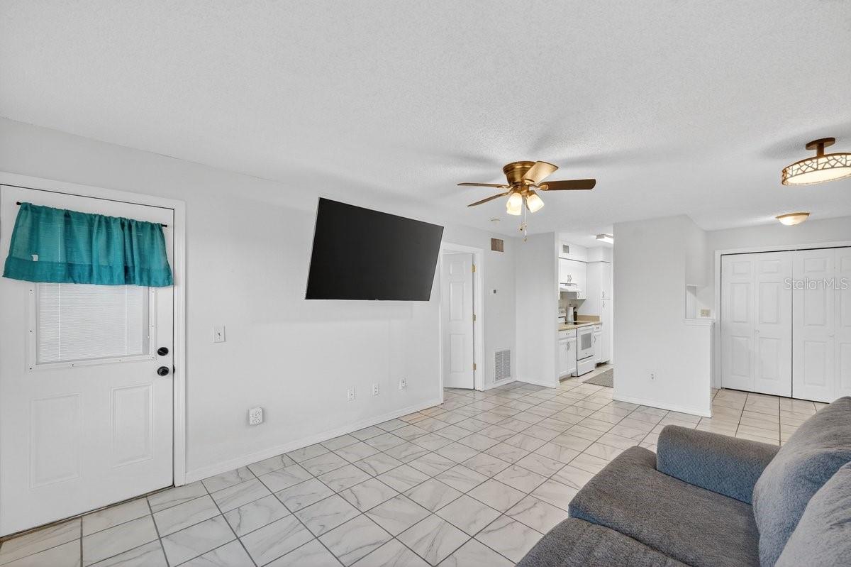 Image 14 of 70 For 1401 Palmetto Avenue 806