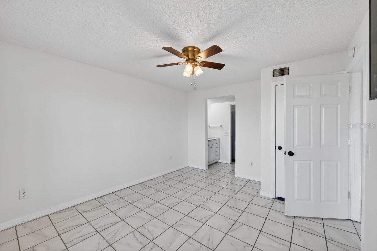 Image 21 of 70 For 1401 Palmetto Avenue 806