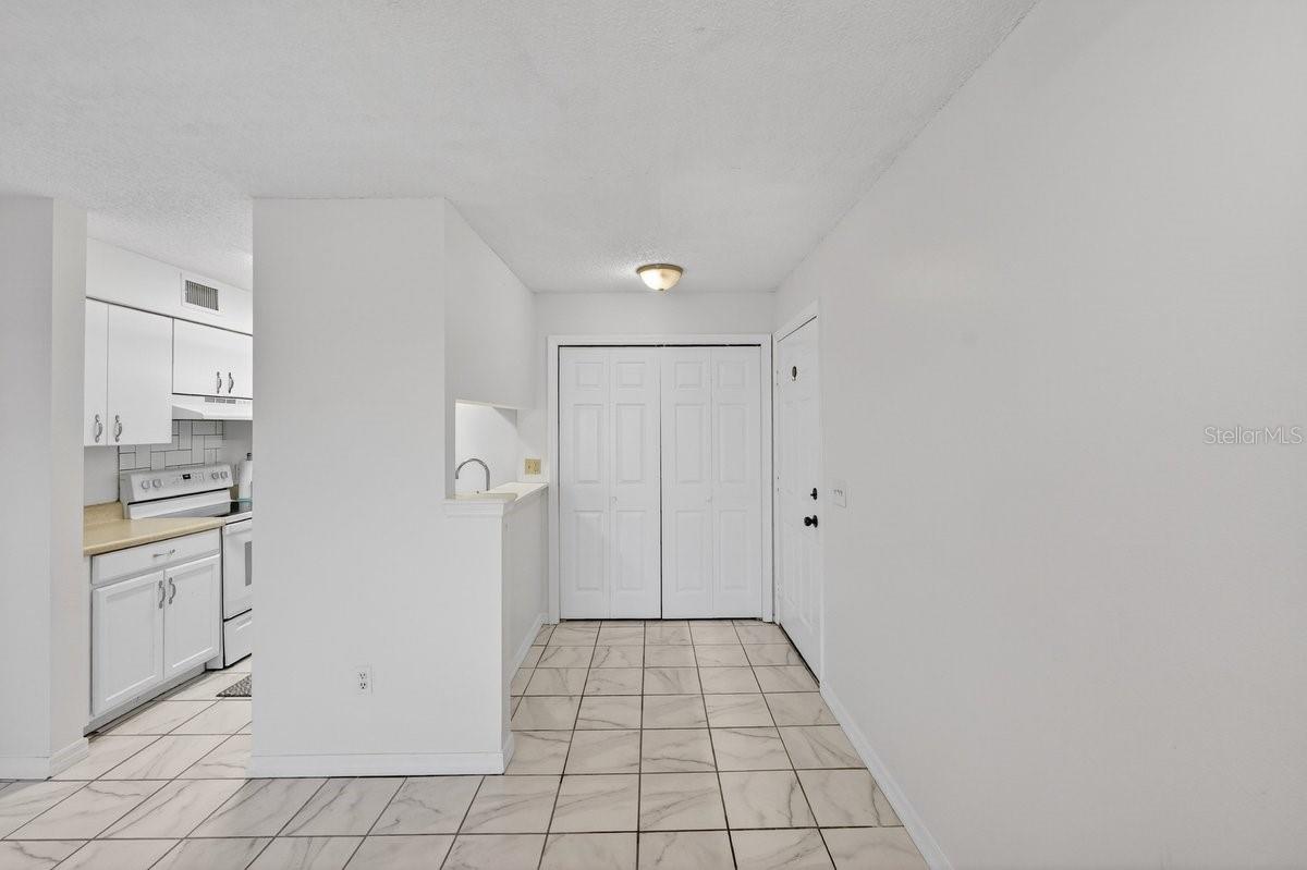 Image 3 of 70 For 1401 Palmetto Avenue 806