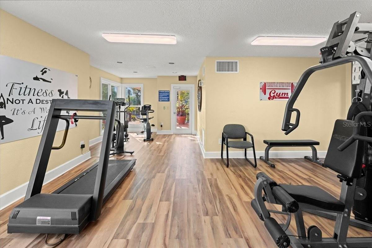 Image 40 of 70 For 1401 Palmetto Avenue 806