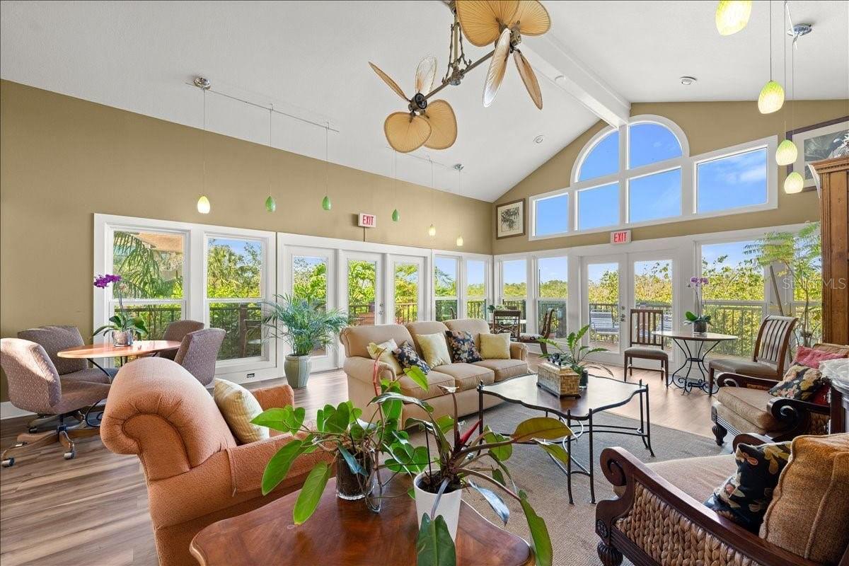 Image 42 of 70 For 1401 Palmetto Avenue 806