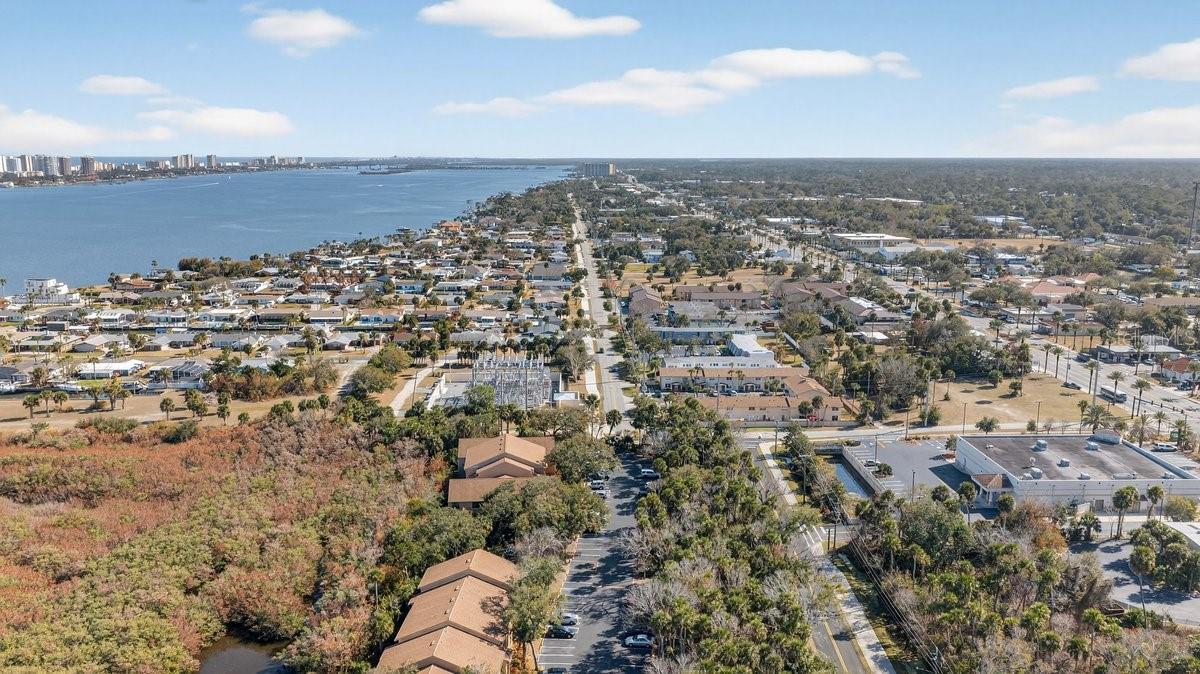 Image 53 of 70 For 1401 Palmetto Avenue 806