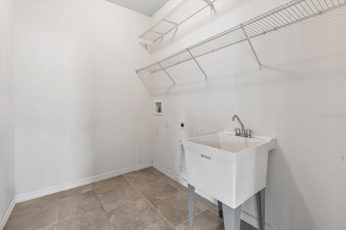 Image 39 of 62 For 205 Birkdale Drive