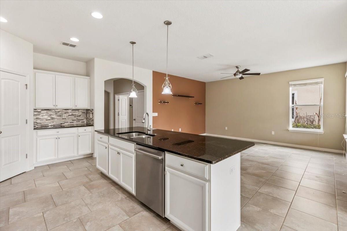 Image 7 of 62 For 205 Birkdale Drive