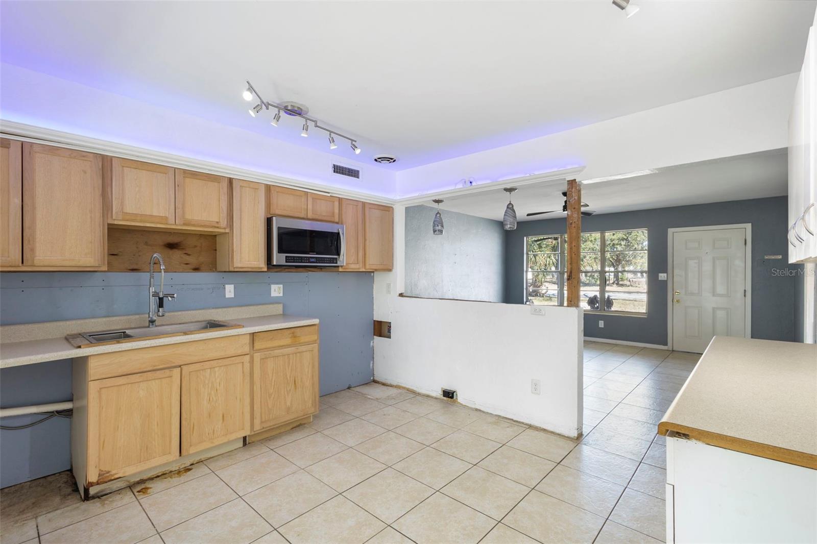 Image 16 of 37 For 1536 Espanola Avenue