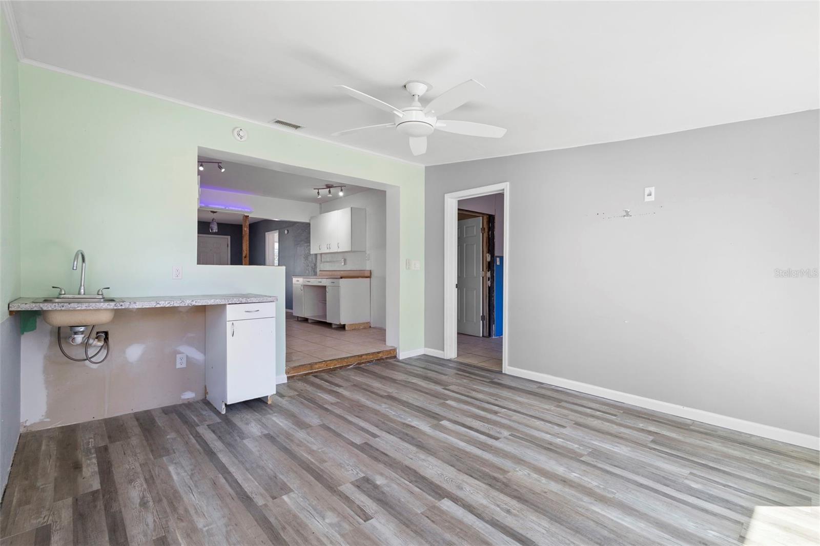 Image 21 of 37 For 1536 Espanola Avenue