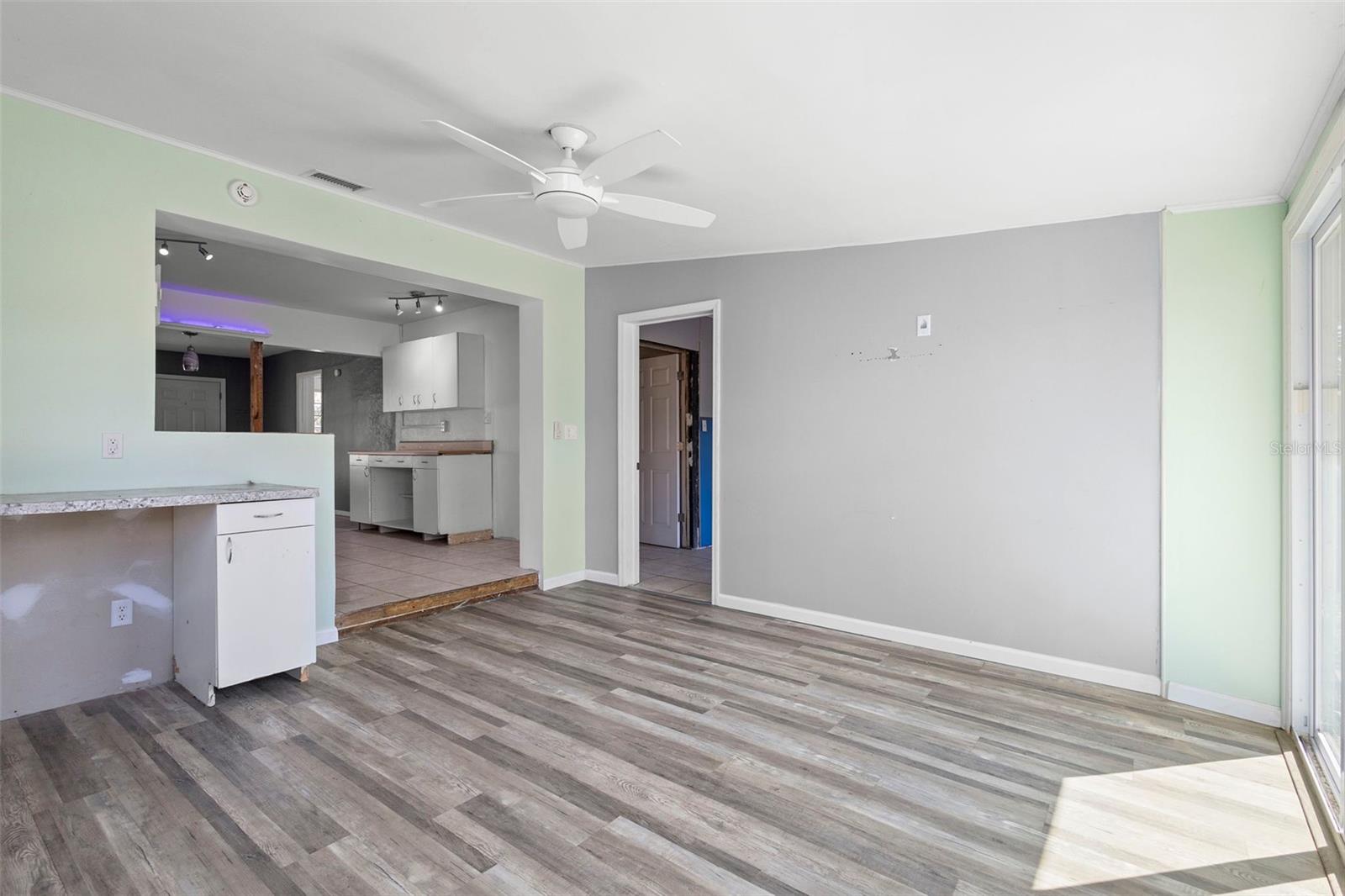 Image 22 of 37 For 1536 Espanola Avenue