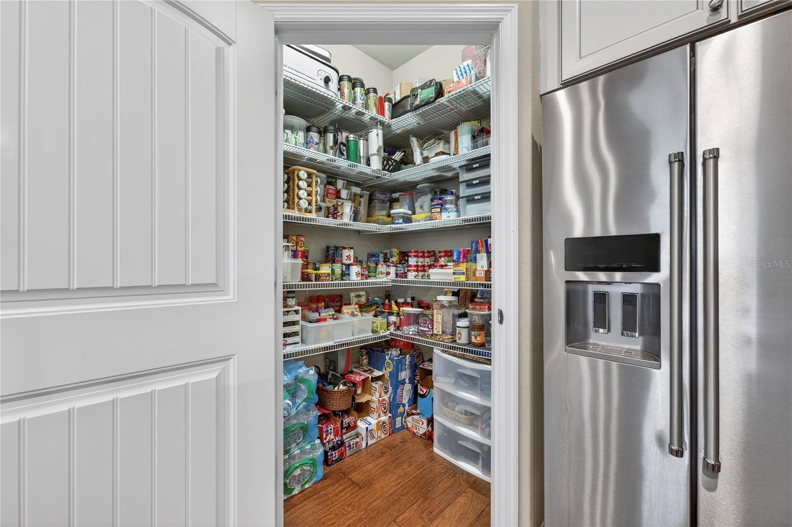 Image 13 of 52 For 9527 70th Loop