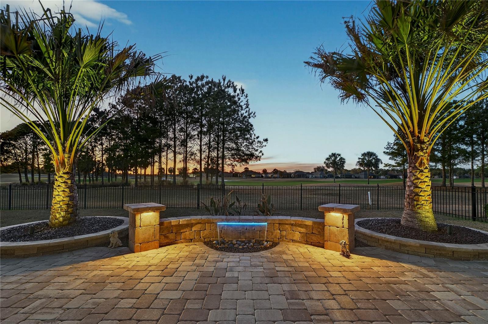 Image 2 of 52 For 9527 70th Loop