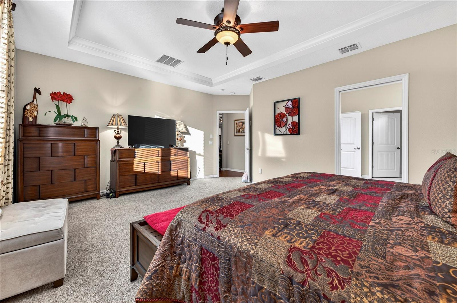 Image 25 of 52 For 9527 70th Loop