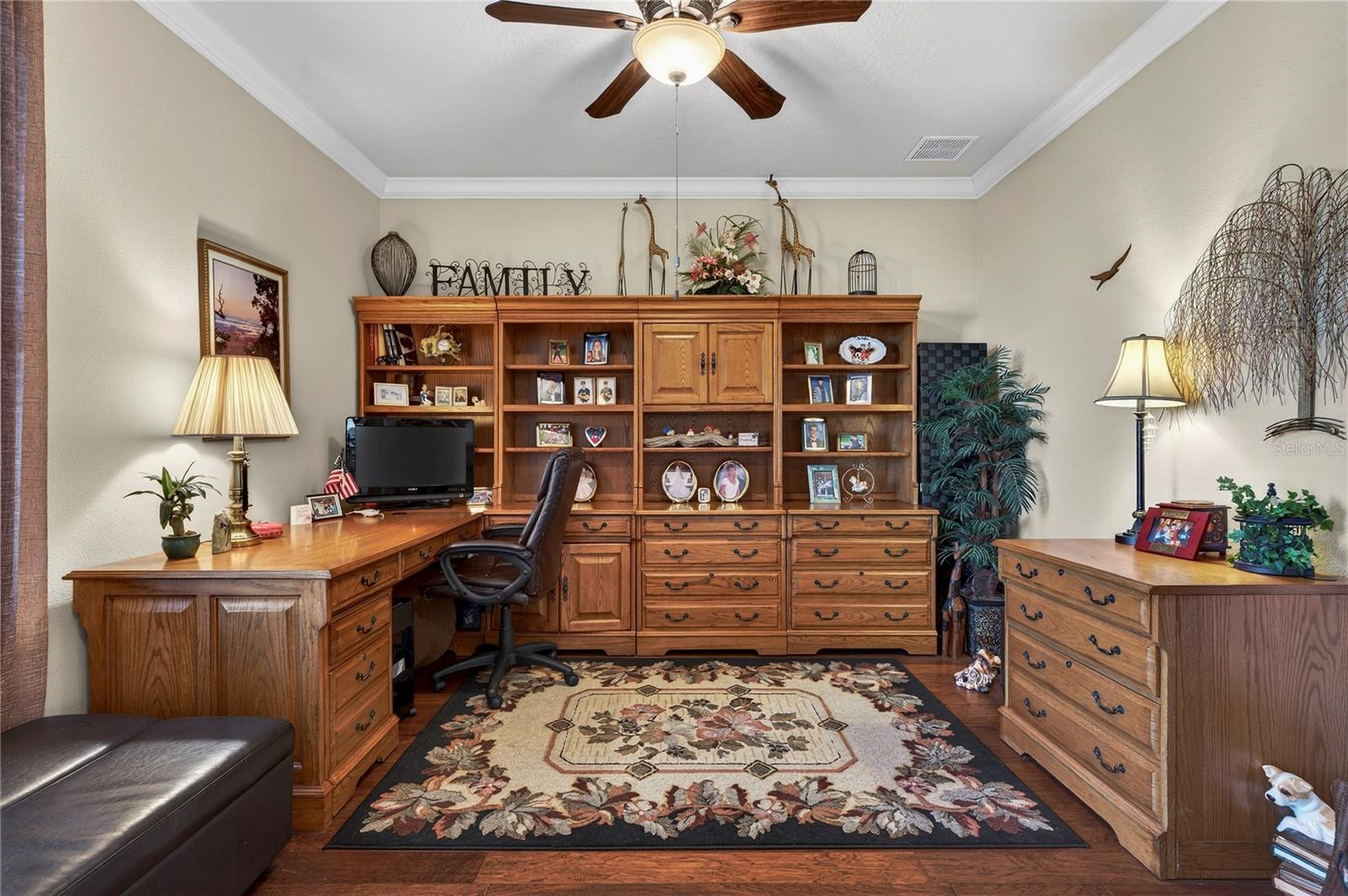 Image 39 of 52 For 9527 70th Loop