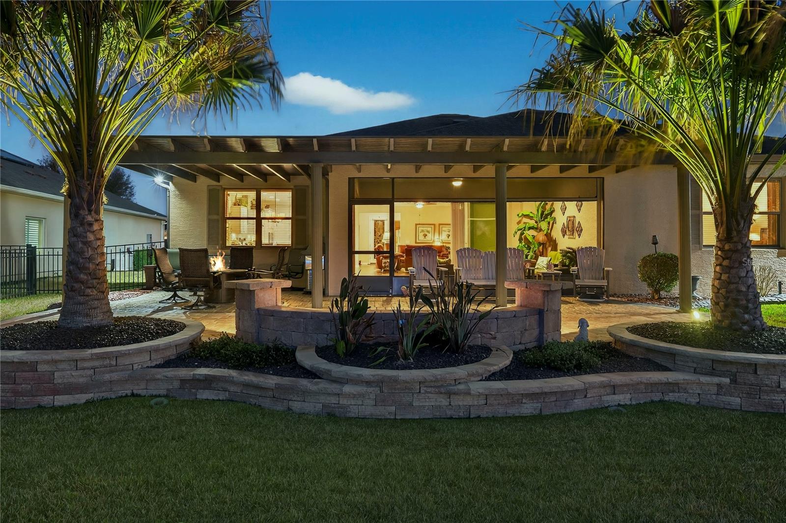 Image 4 of 52 For 9527 70th Loop