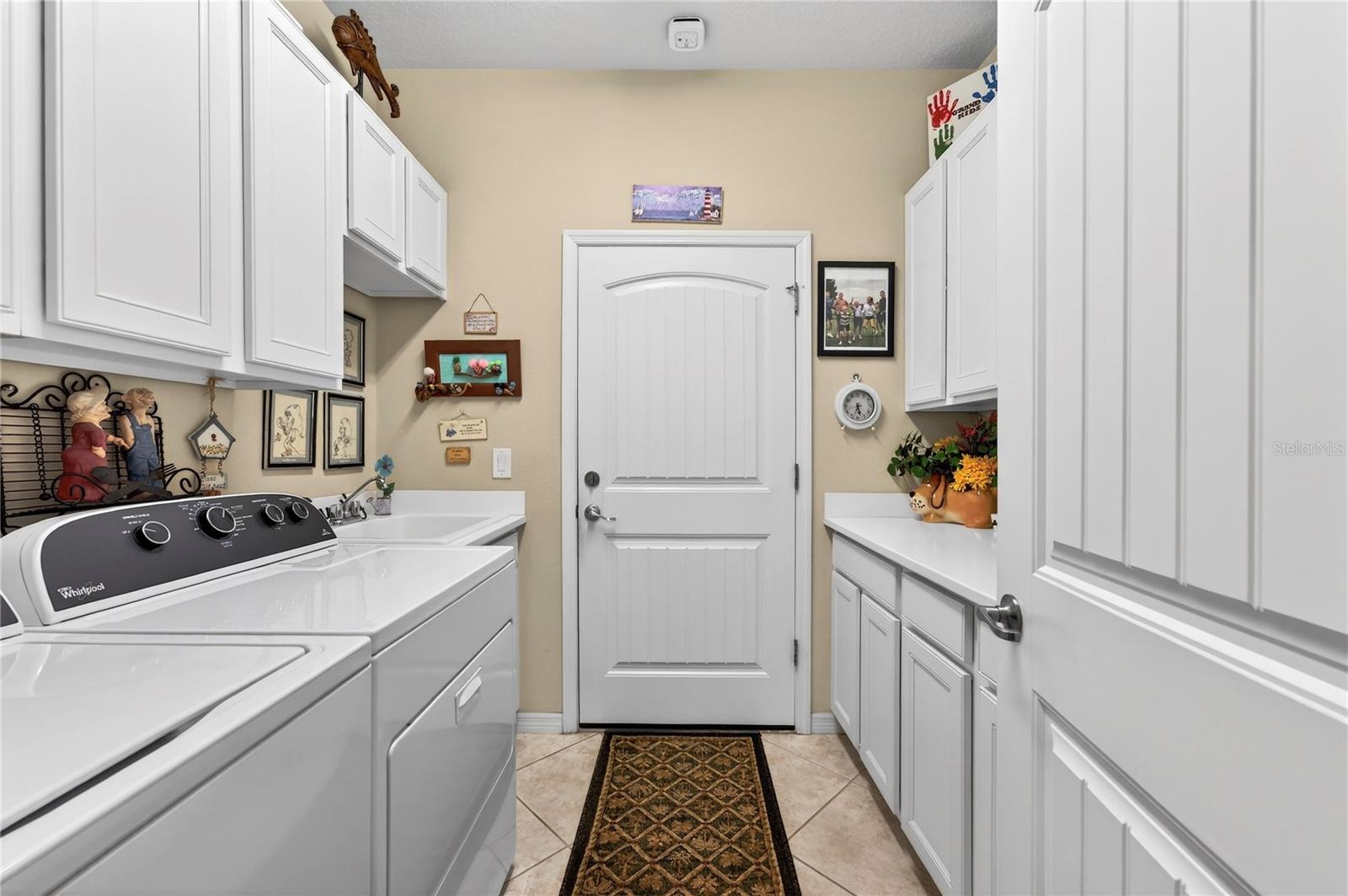 Image 42 of 52 For 9527 70th Loop