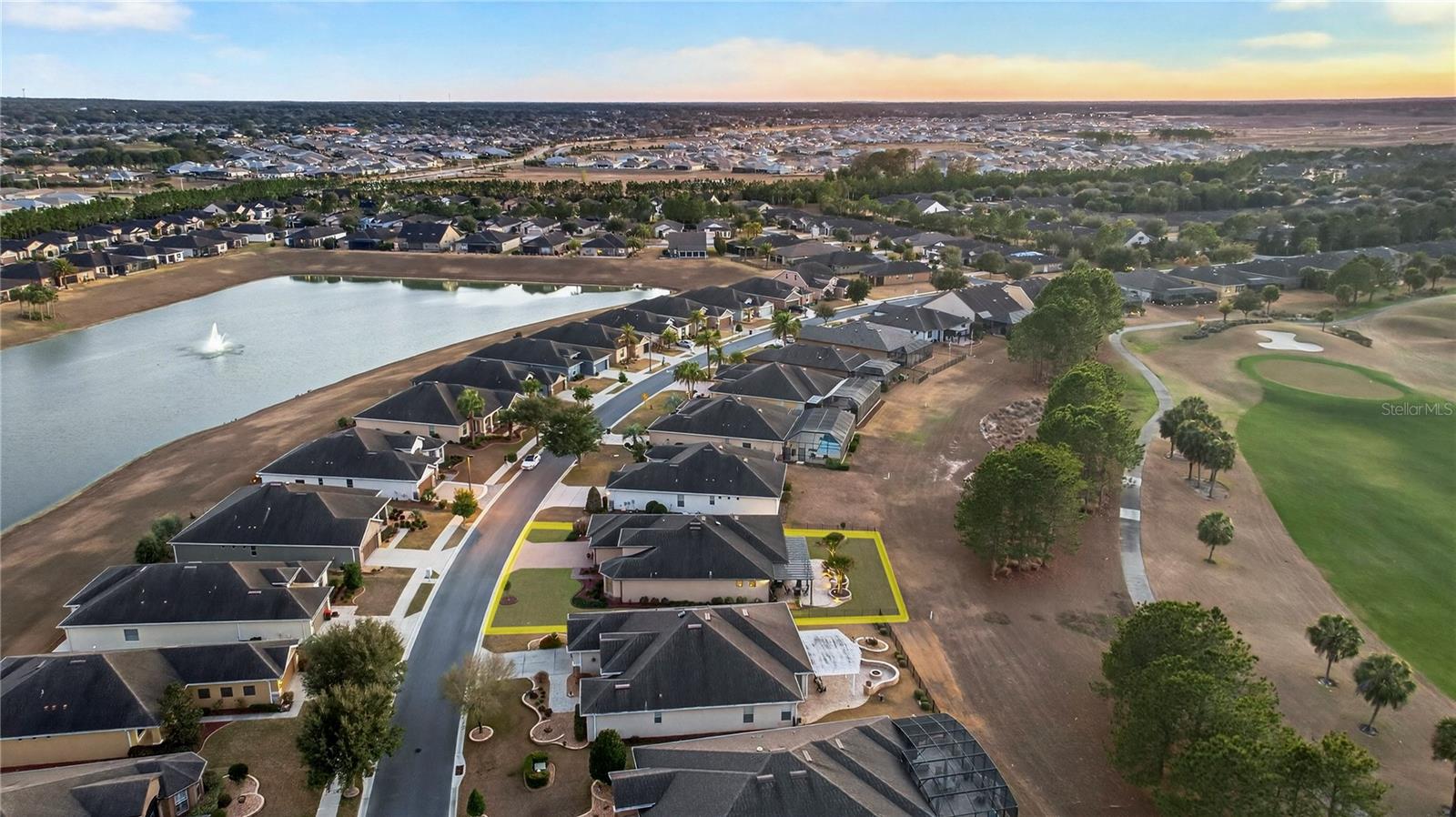 Image 45 of 52 For 9527 70th Loop