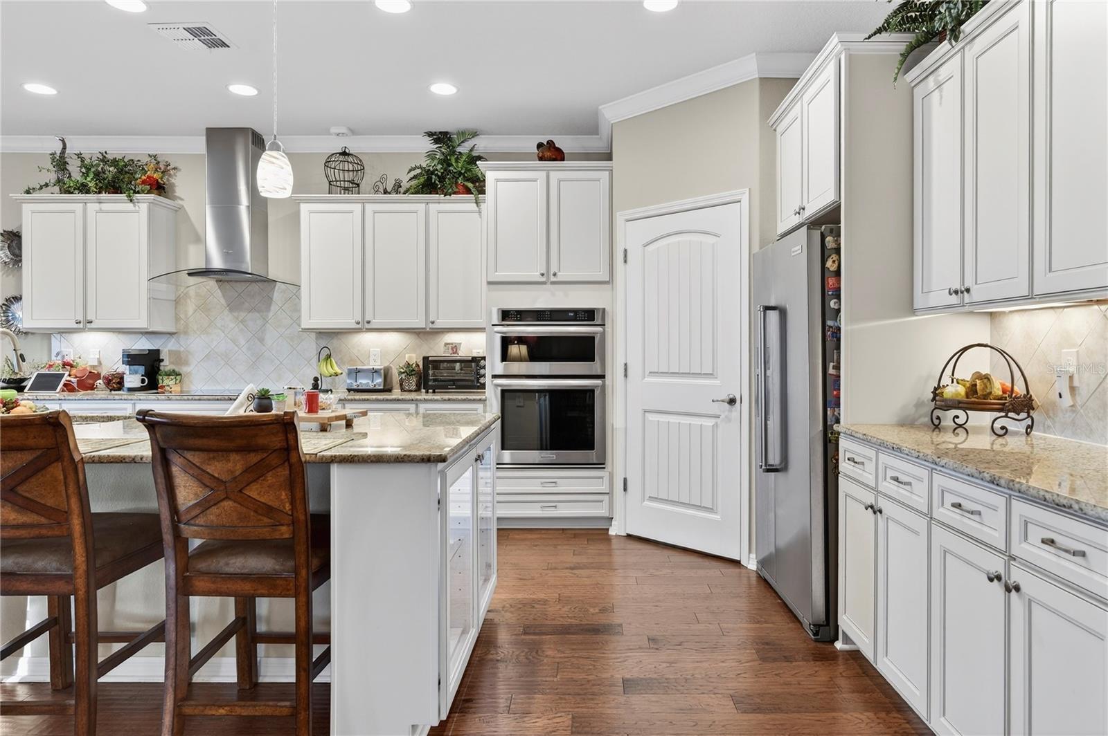 Image 9 of 52 For 9527 70th Loop