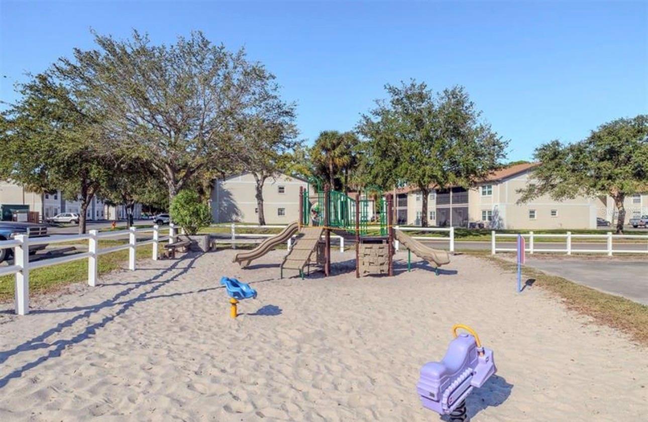 Image 23 of 27 For 426 Banana Cay Drive B