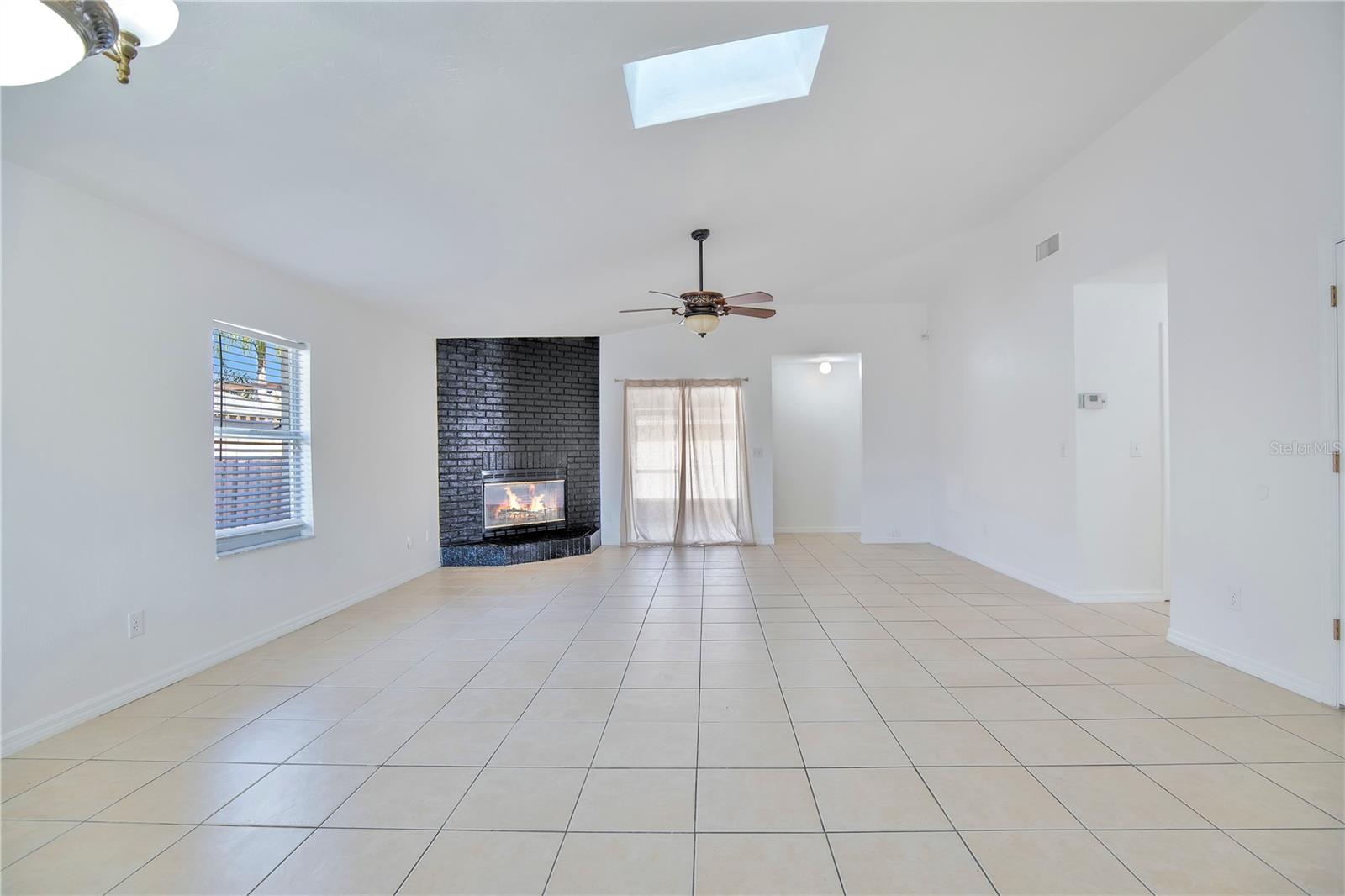 Image 11 of 25 For 1467 Bay Grove Drive